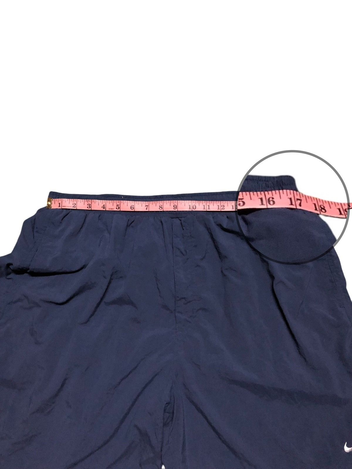 Nike × Vintage Nike short pants Size US 35 - 4 Thumbnail