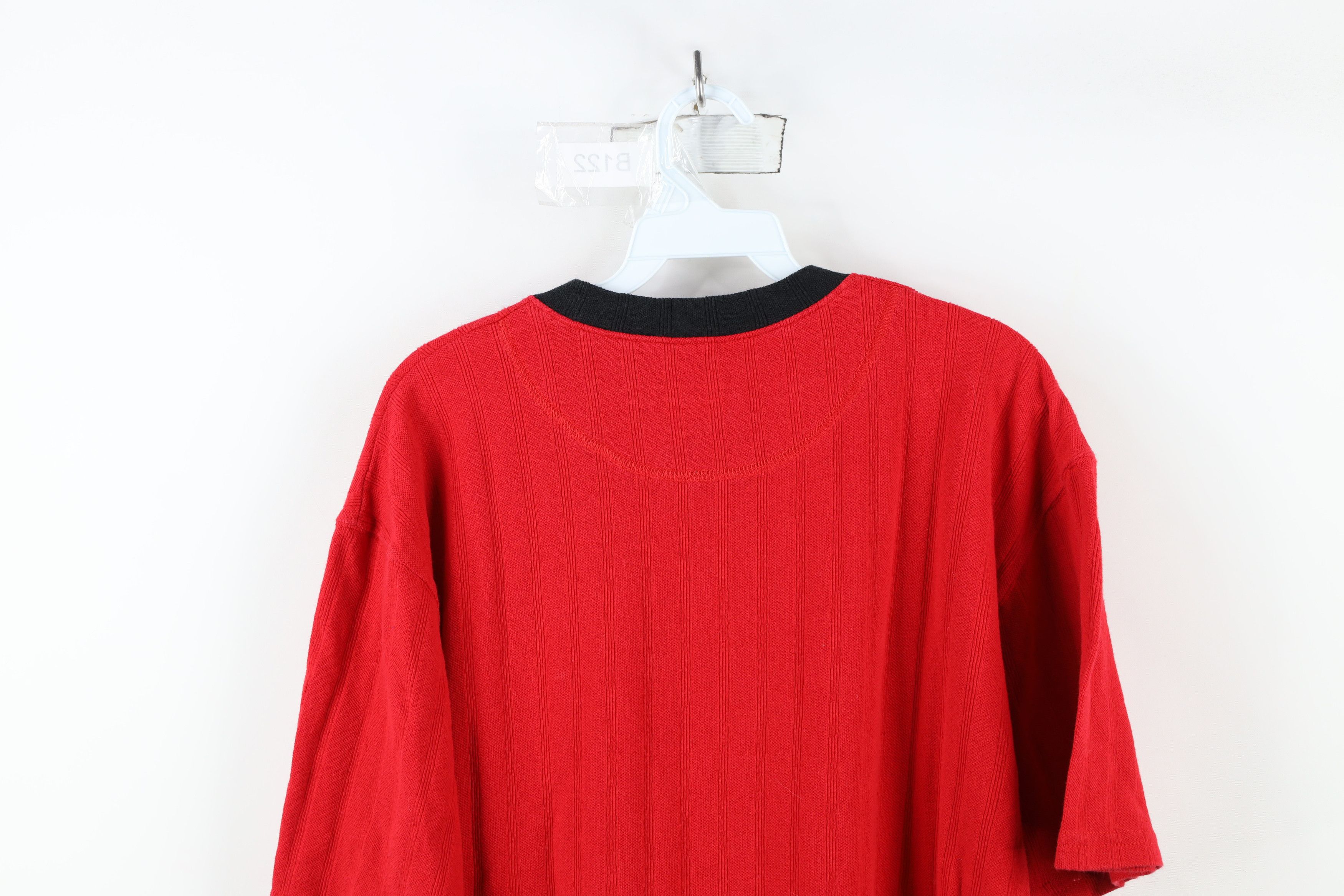 Vintage Vintage 90s Red Wings Hockey Ribbed Knit Henley T-Shirt Red Size US M / EU 48-50 / 2 - 12 Thumbnail