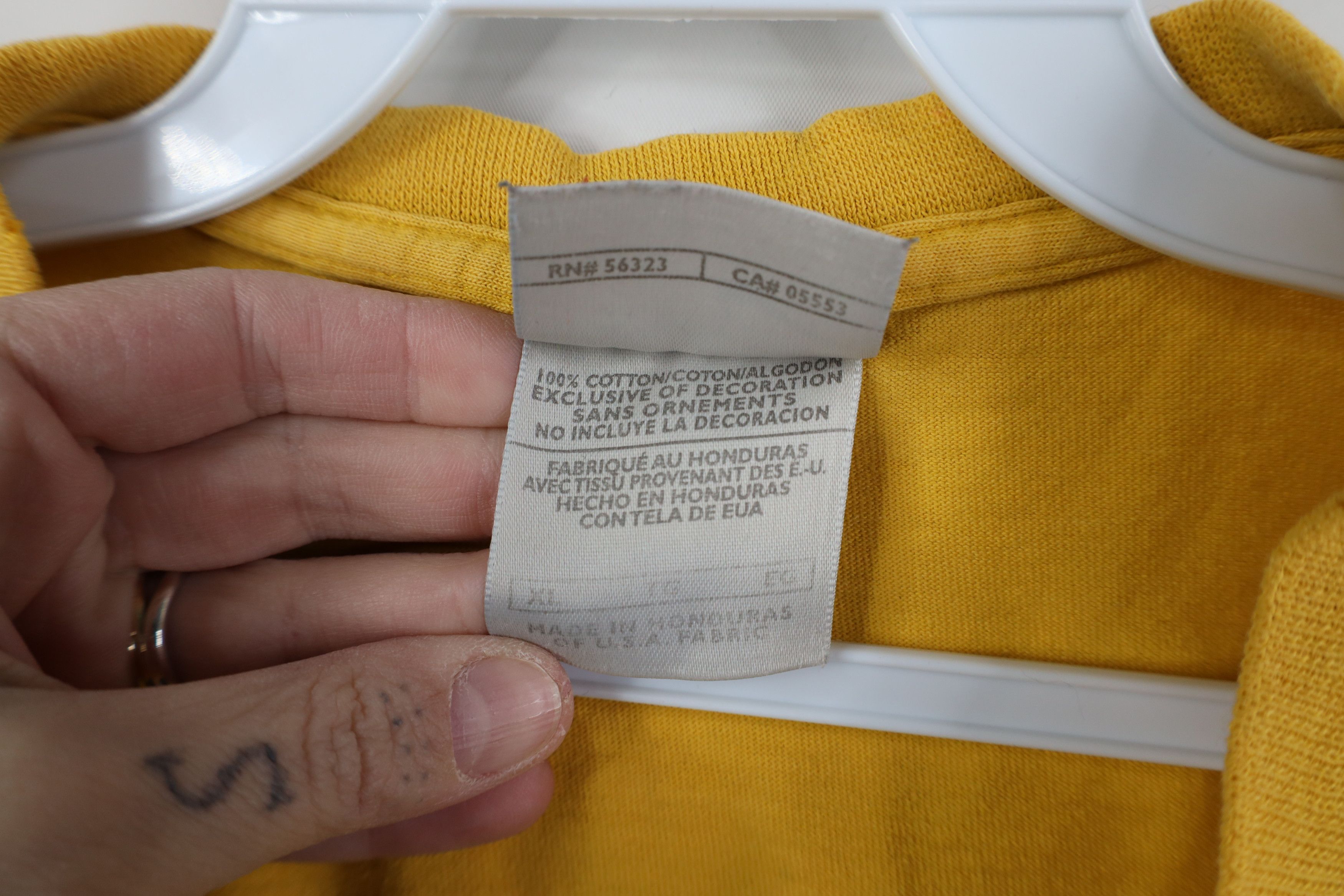 Nike Vintage Y2K Nike Scott Spell Out Big Swoosh Logo T-Shirt Size US XL / EU 56 / 4 - 11 Thumbnail