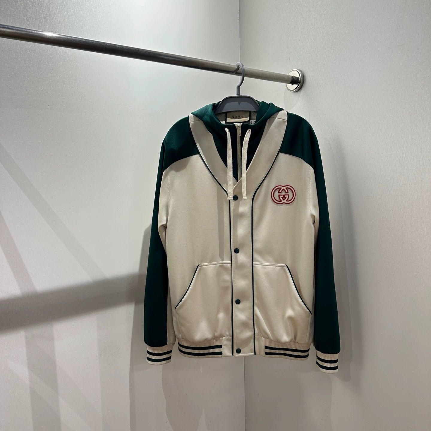 Gucci Gucci White Green GG Hoodie S Polyester Size US S / EU 44-46 / 1 - 1 Thumbnail
