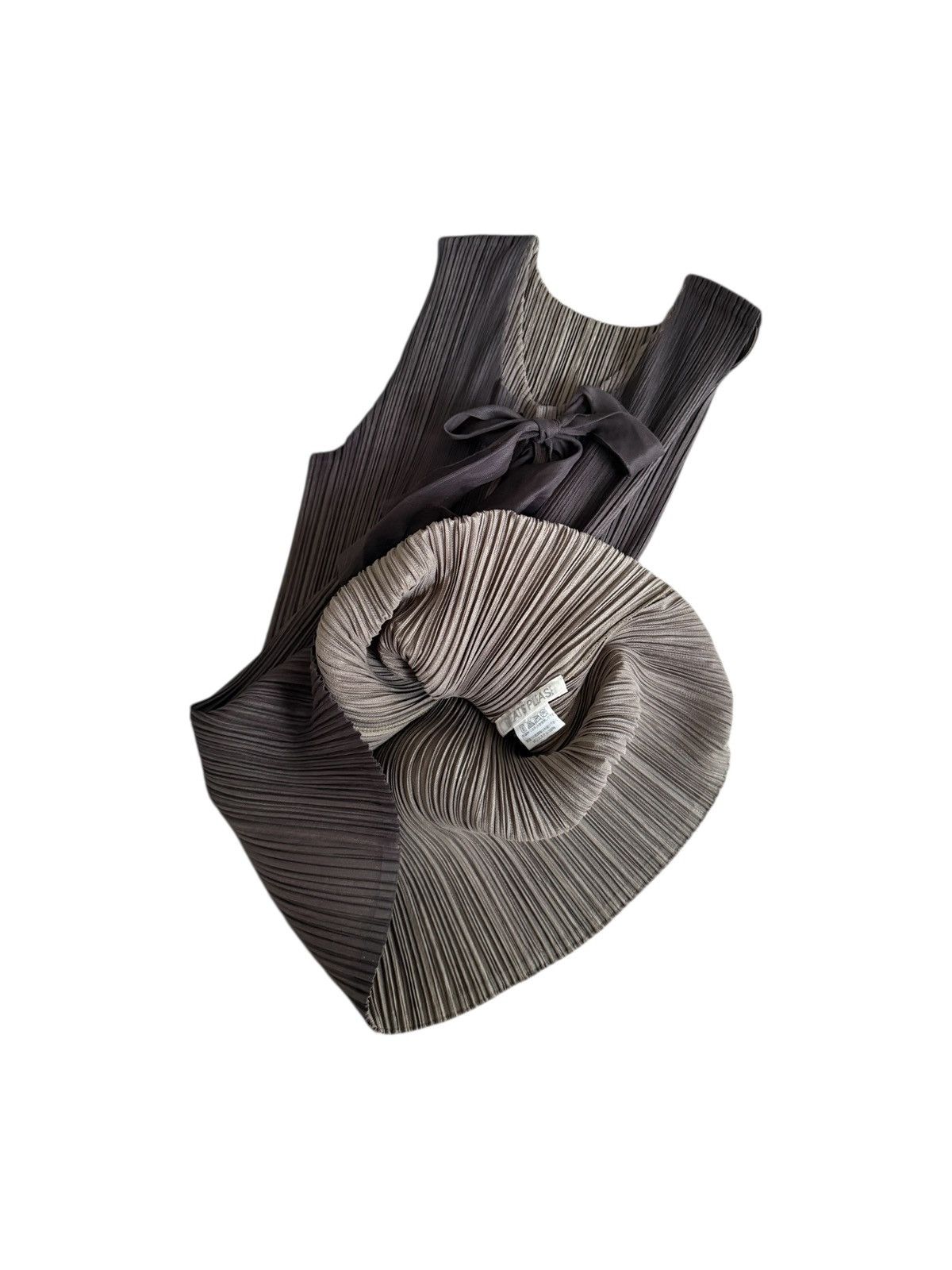 Pleats Please Issey Miyake RARE Pleats Please Issey Miyake bow top Size ONE SIZE - 4 Thumbnail