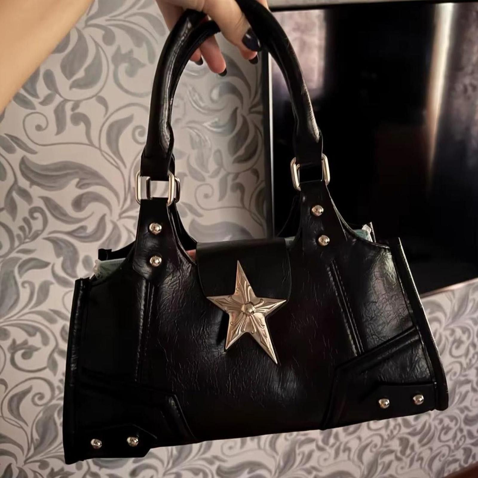 Other Black leather goth bag with silver star detail Size ONE SIZE - 4 Thumbnail