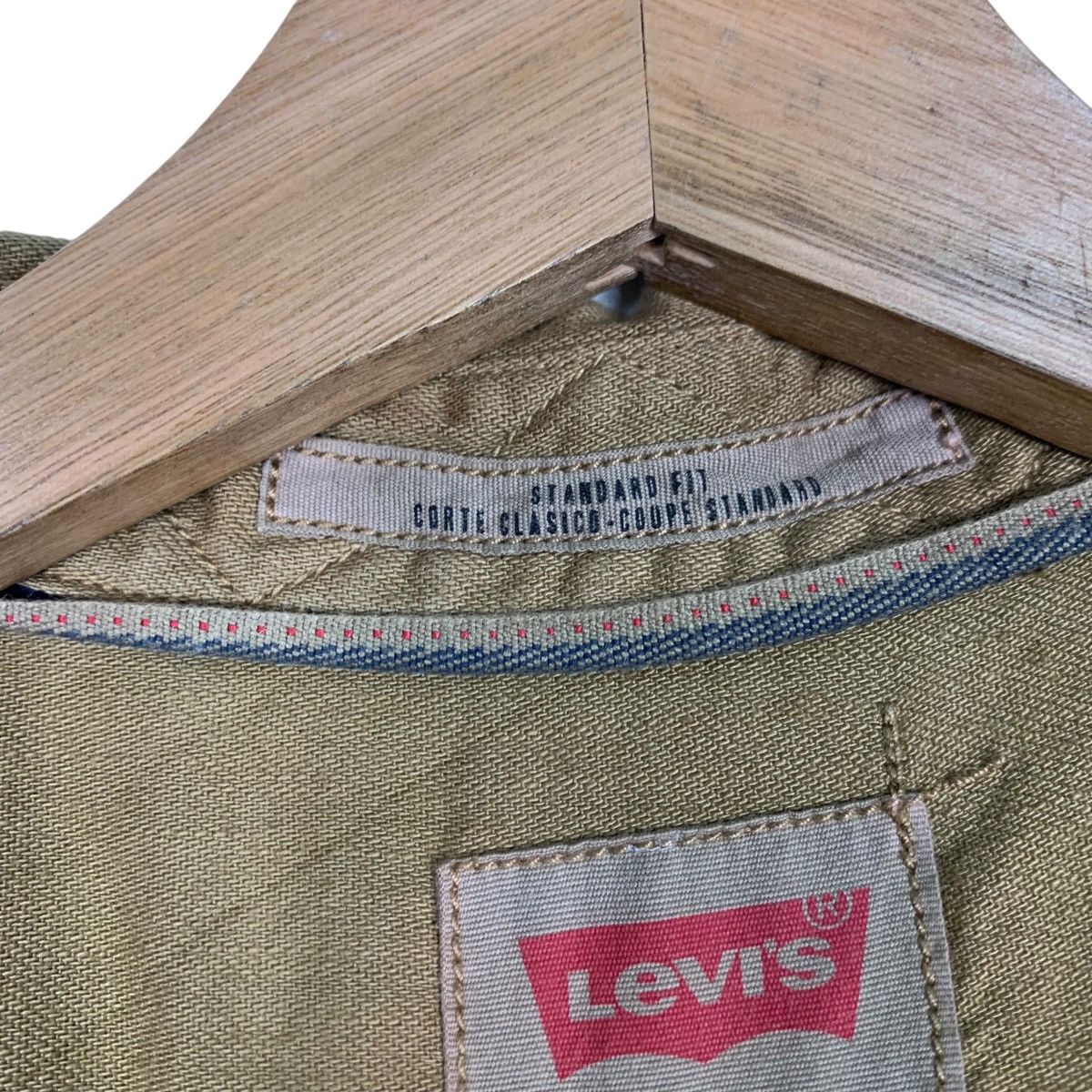 Levi's Long Sleeve Button Up Shirt #0915-C41