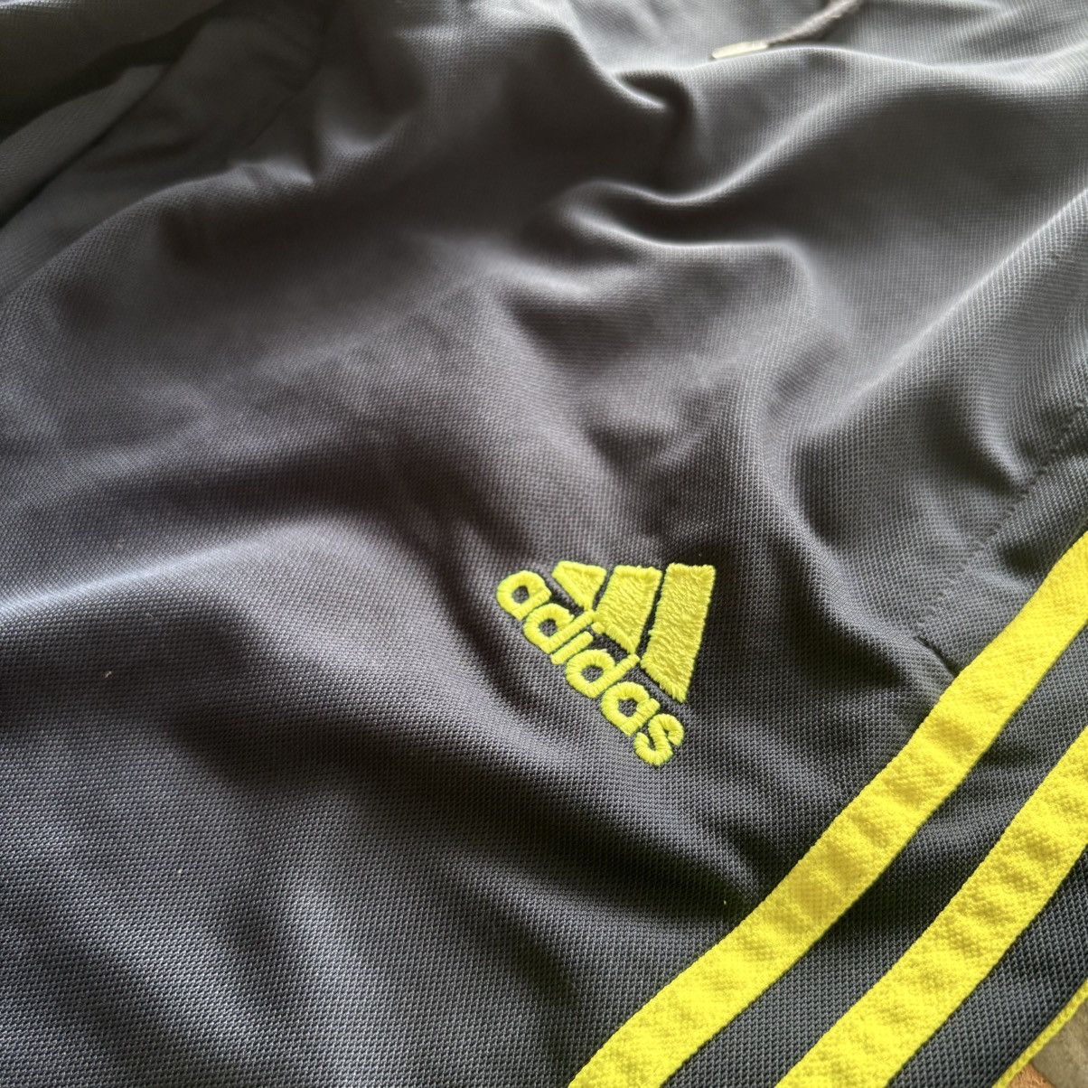 Adidas × Vintage Vintage real Madrid adidas tracksuit pants in blue and green Size US 30 / EU 46 - 4 Thumbnail