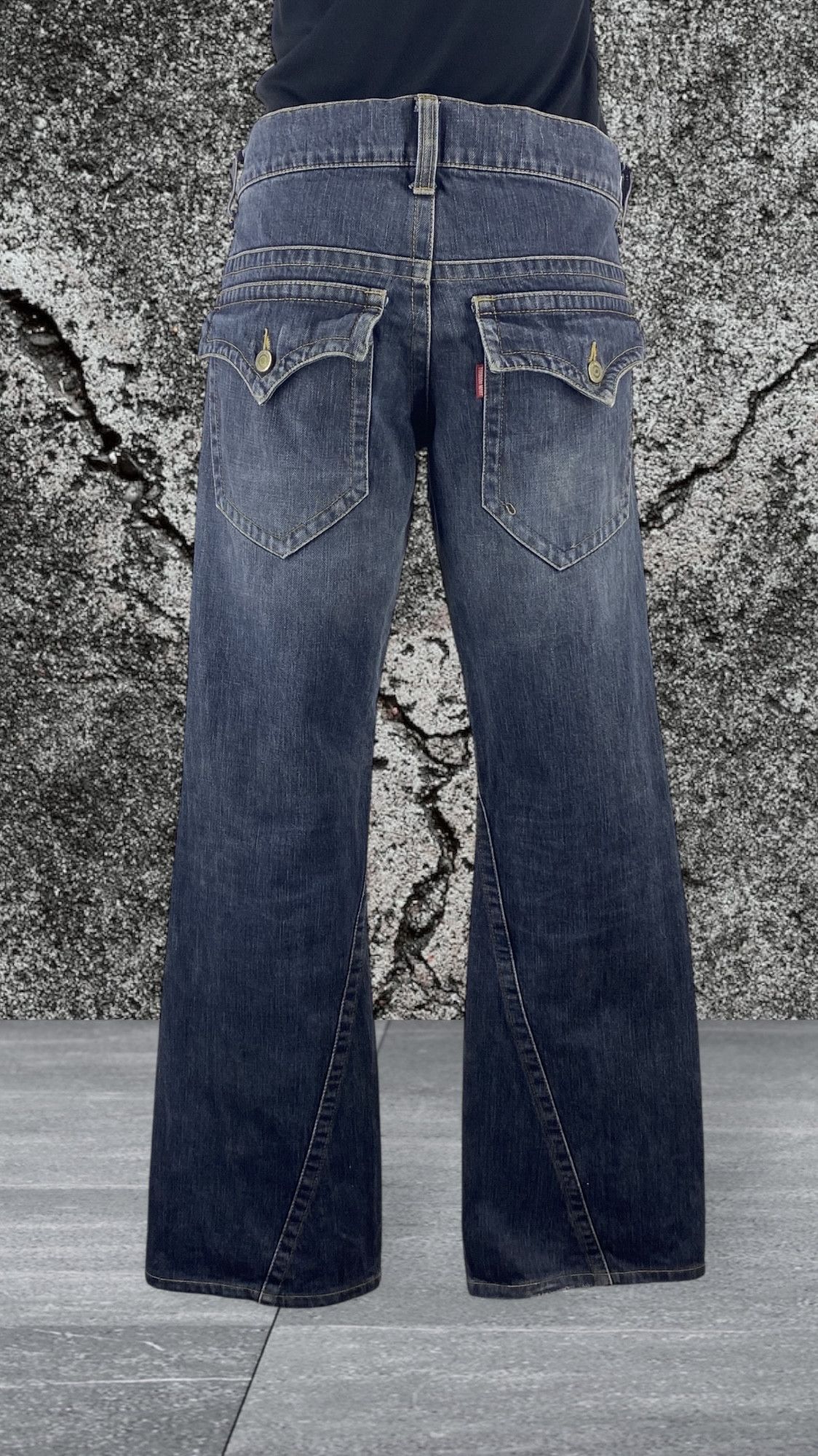 Tornado Mart Bootcut Denim Jeans Twisted Seam Jeans Size 29" - 1 Thumbnail