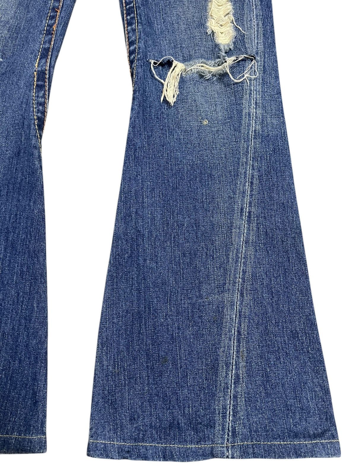 True Religion Vintage True Religion Blue Wash Distressed Bootcut Jeans Size US 28 / EU 44 - 7 Thumbnail