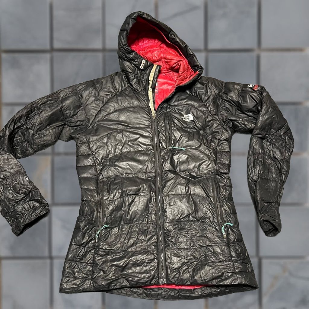 The North Face VINTAGE The North Face Puffer Jacket Womens Medium Summit Series 700 Down flaws Patch Wear spots Insulation light and air uneven Size M / US 6-8 / IT 42-44 - 1 Thumbnail