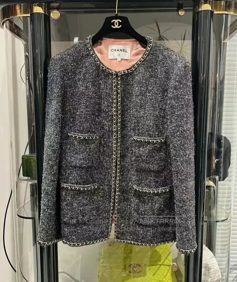 Chanel Chanel 19 Autumn and Winter Preview Series Grey Chain Jack Size S / US 4 / IT 40 - 1 Thumbnail
