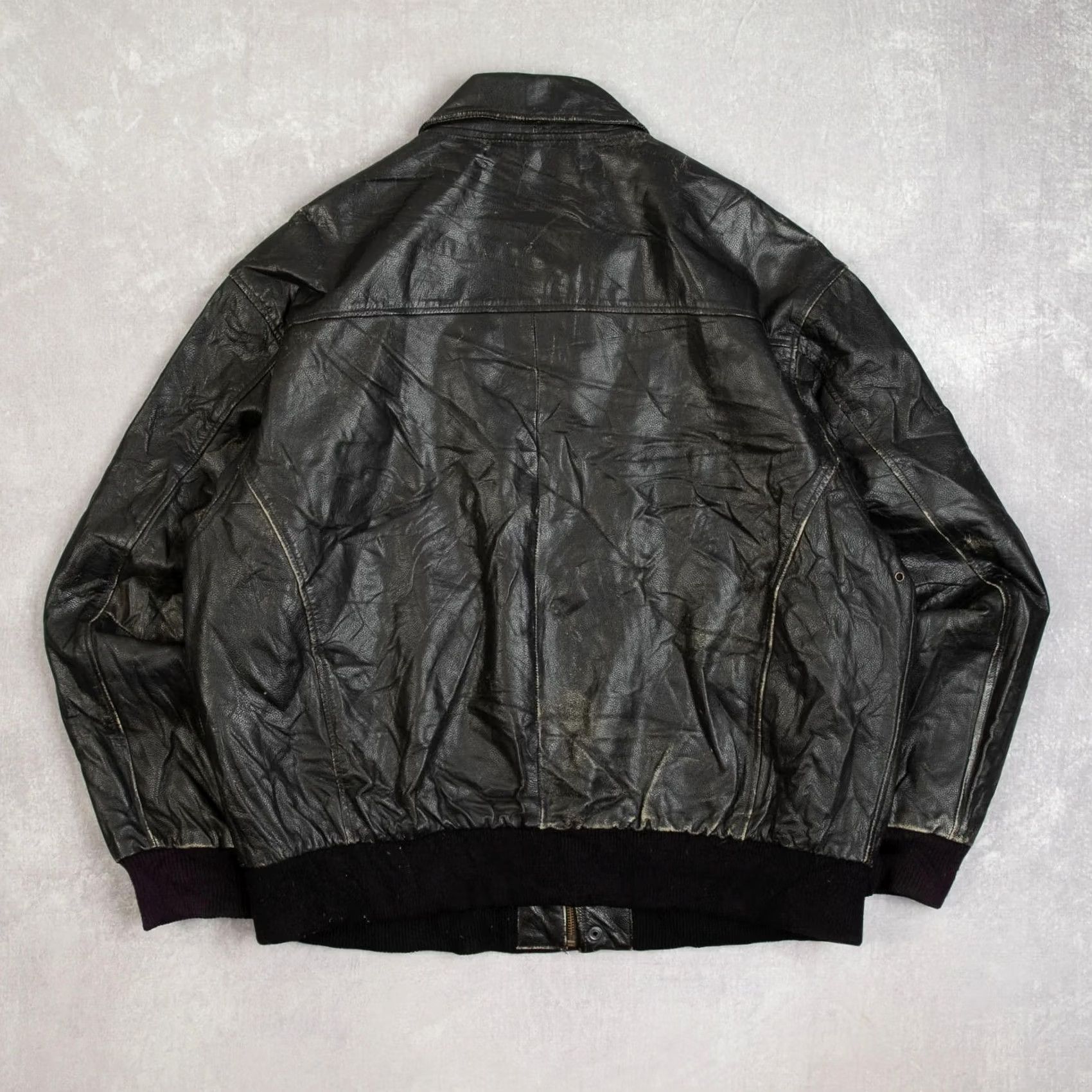 X-LARGE Vintage A-2 Leather Flight Jacket Men’s 1990s X-Large Black Bomber Jacket Size US XL / EU 56 / 4 - 2 Thumbnail