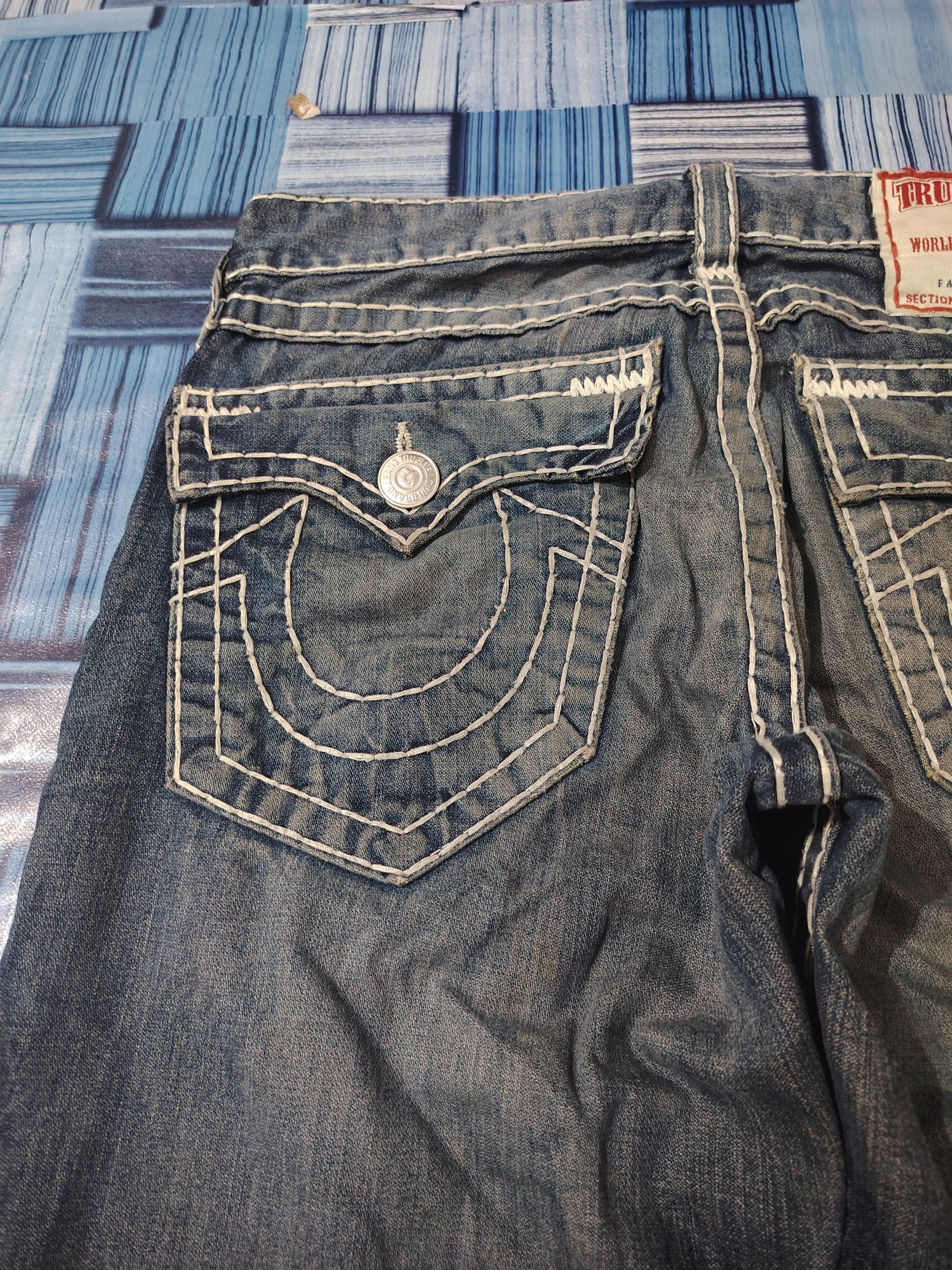 True Religion True Religion Jeans White Stitch Joey Super T Denim Flared Size US 31 - 16 Thumbnail