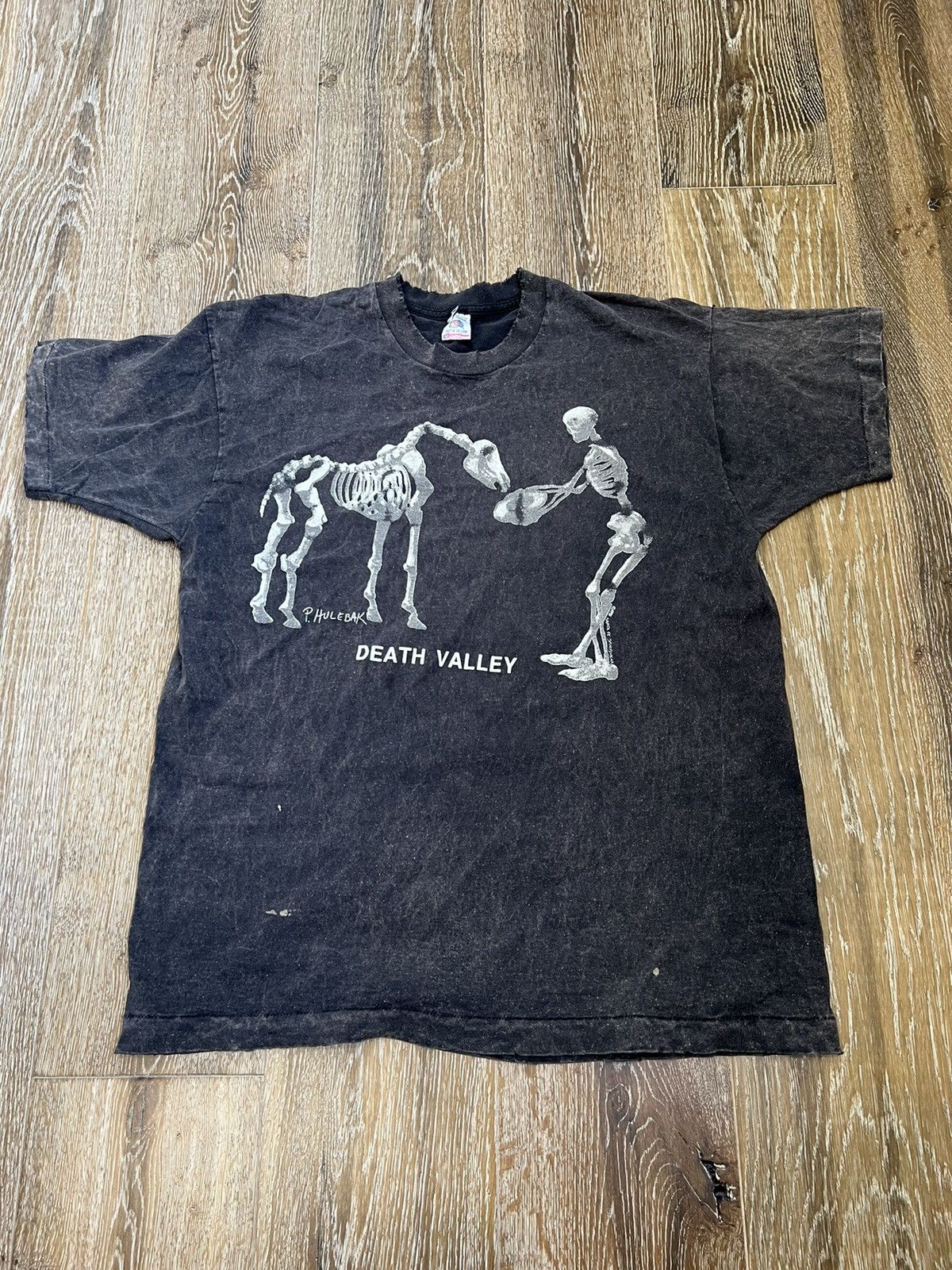Vintage 1993 Vintage p hulebak death valley santa fe sportswear tee Size US XL / EU 56 / 4 - 1 Thumbnail