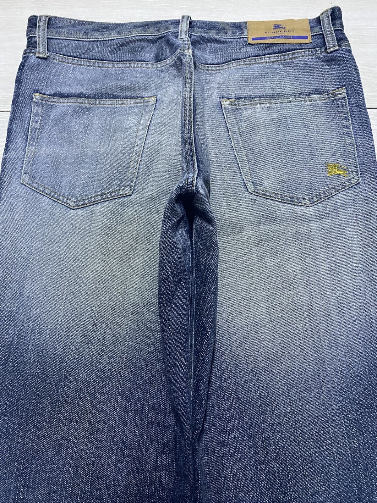 Burberry Vintage Burberry Blue Label Faded Wash Jeans Size US 32 / EU 48 - 4 Thumbnail