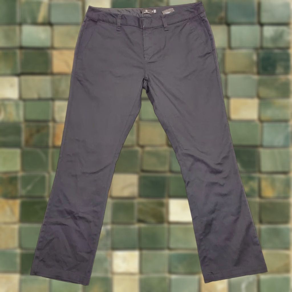 Volcom Volcom Pants Women 28x26 Black Flat Front Chino Cotton Performance Blend Outdoor Regular Pockets Zip Machine Washable Womens Size 28" / US 6 / IT 42 - 1 Thumbnail