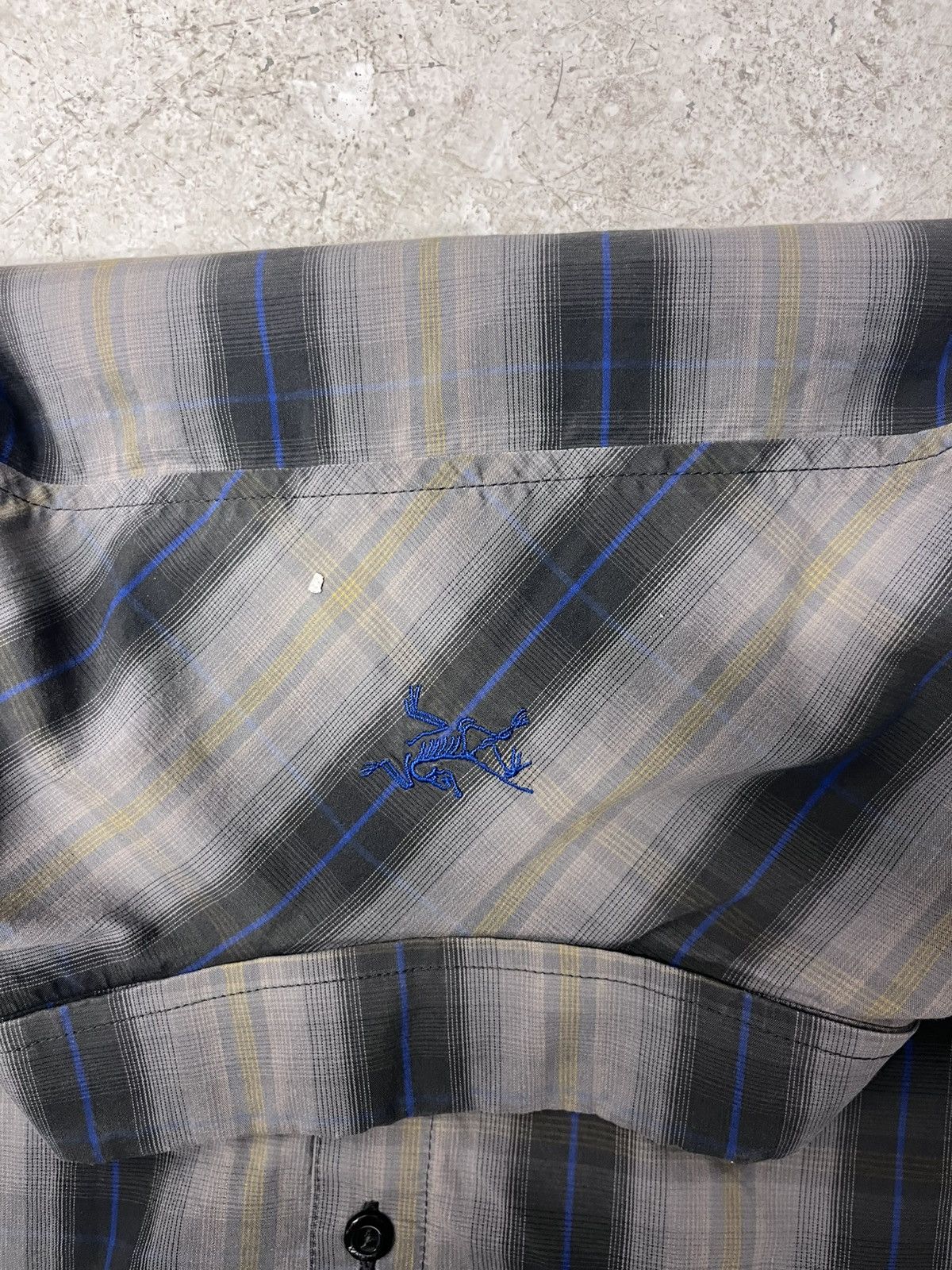Arc'teryx Grey arcteryx button up shirt Size US XL / EU 56 / 4 - 4 Thumbnail