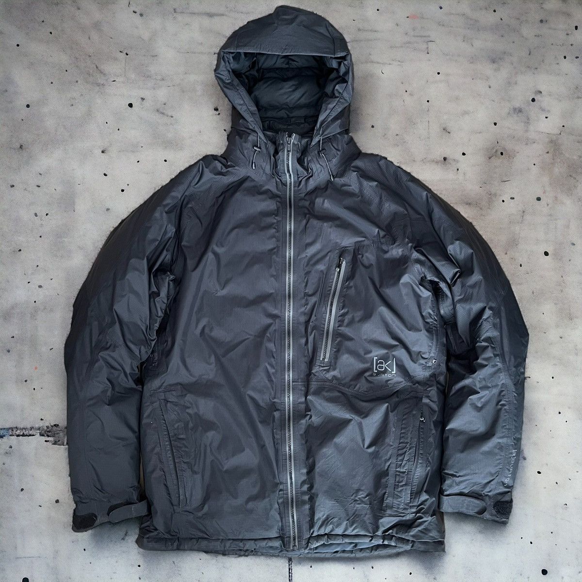 Image of Burton Ak Goretex Snowboard Jacket in Black, Men's (Size XL)