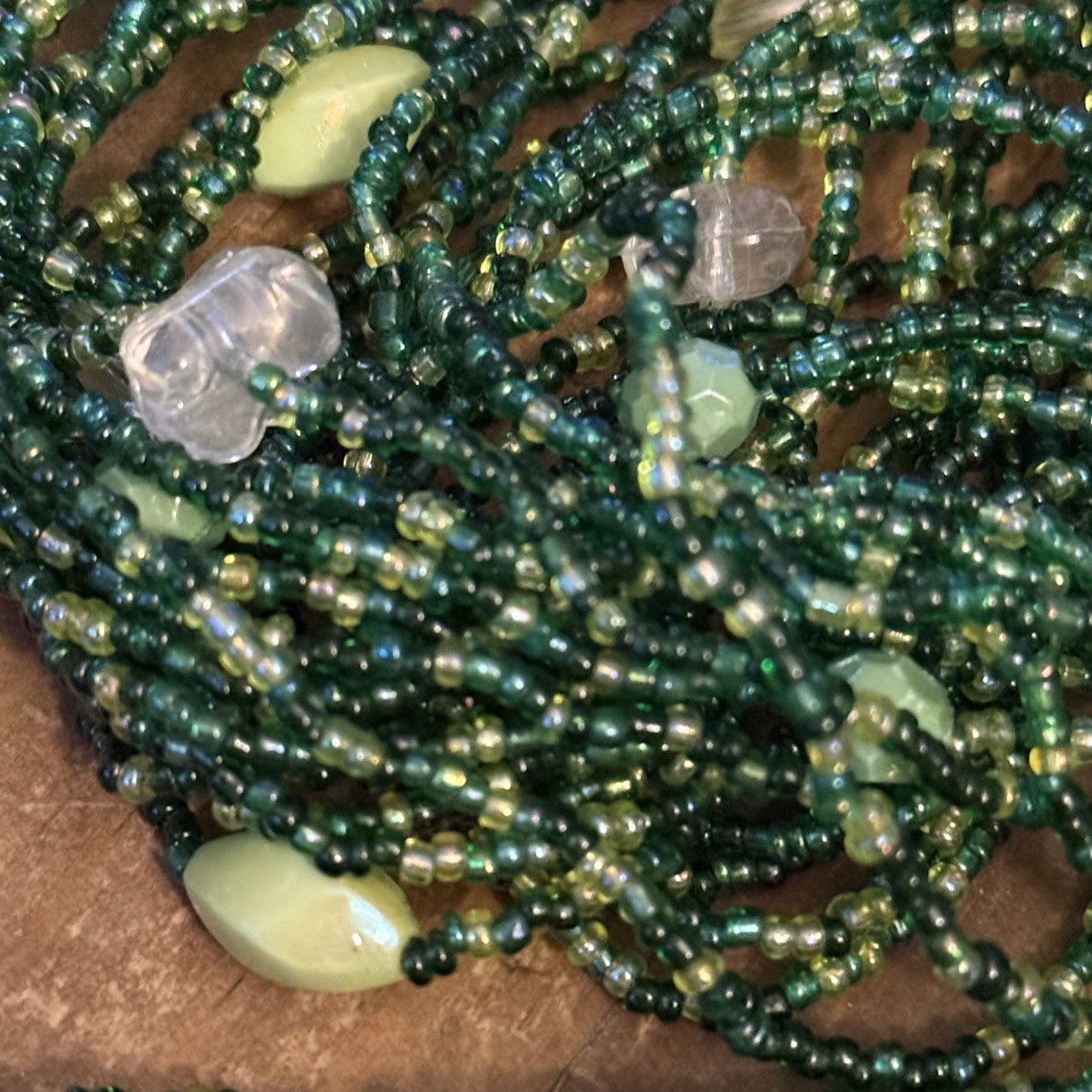 Vintage Vintage green multi strand convertible seed bead necklace Size ONE SIZE - 7 Thumbnail