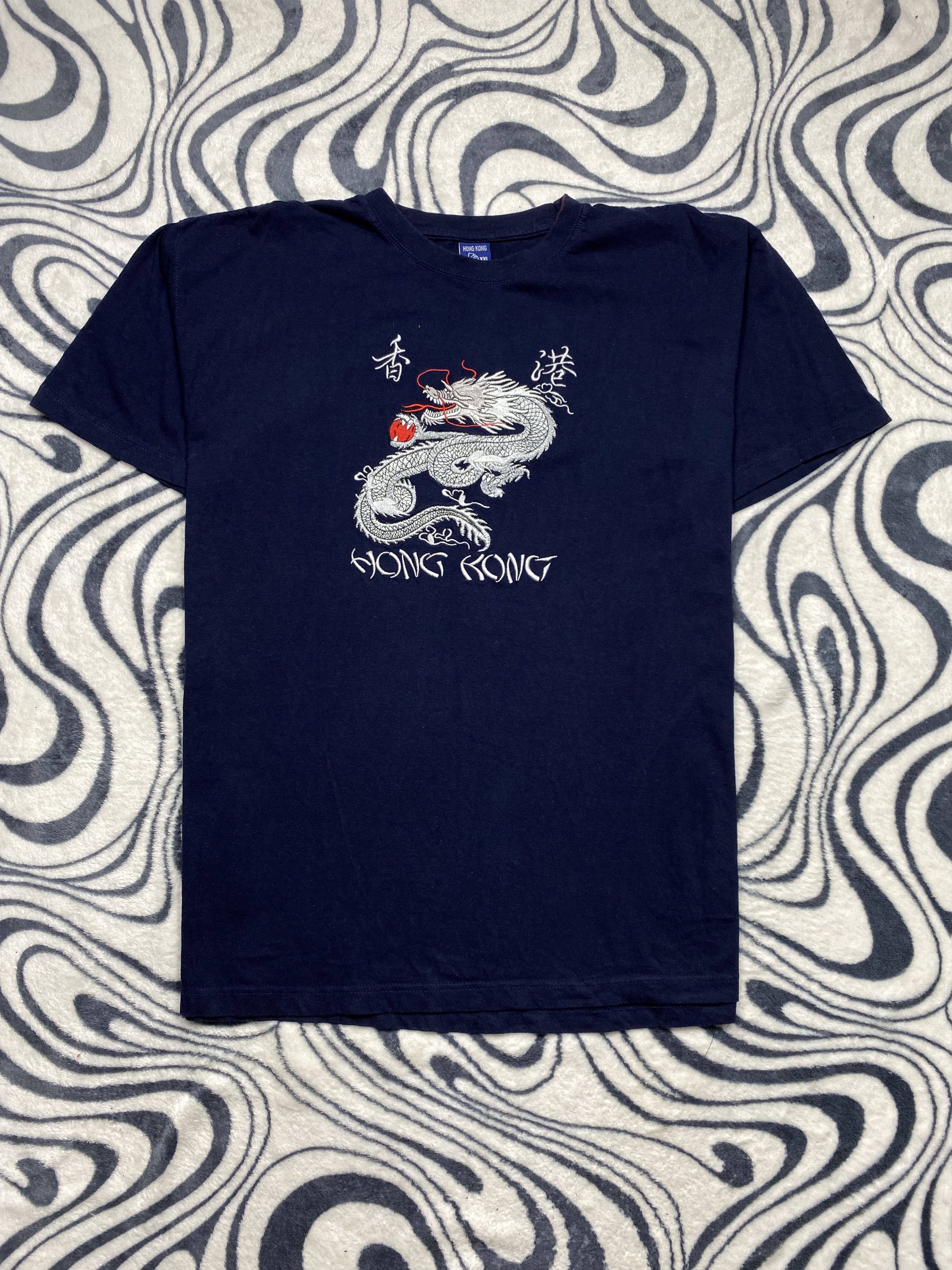 Japanese Brand Vintage Dragon Embroidered Logo T-Shirt Tee Size US XL / EU 56 / 4 - 1 Thumbnail