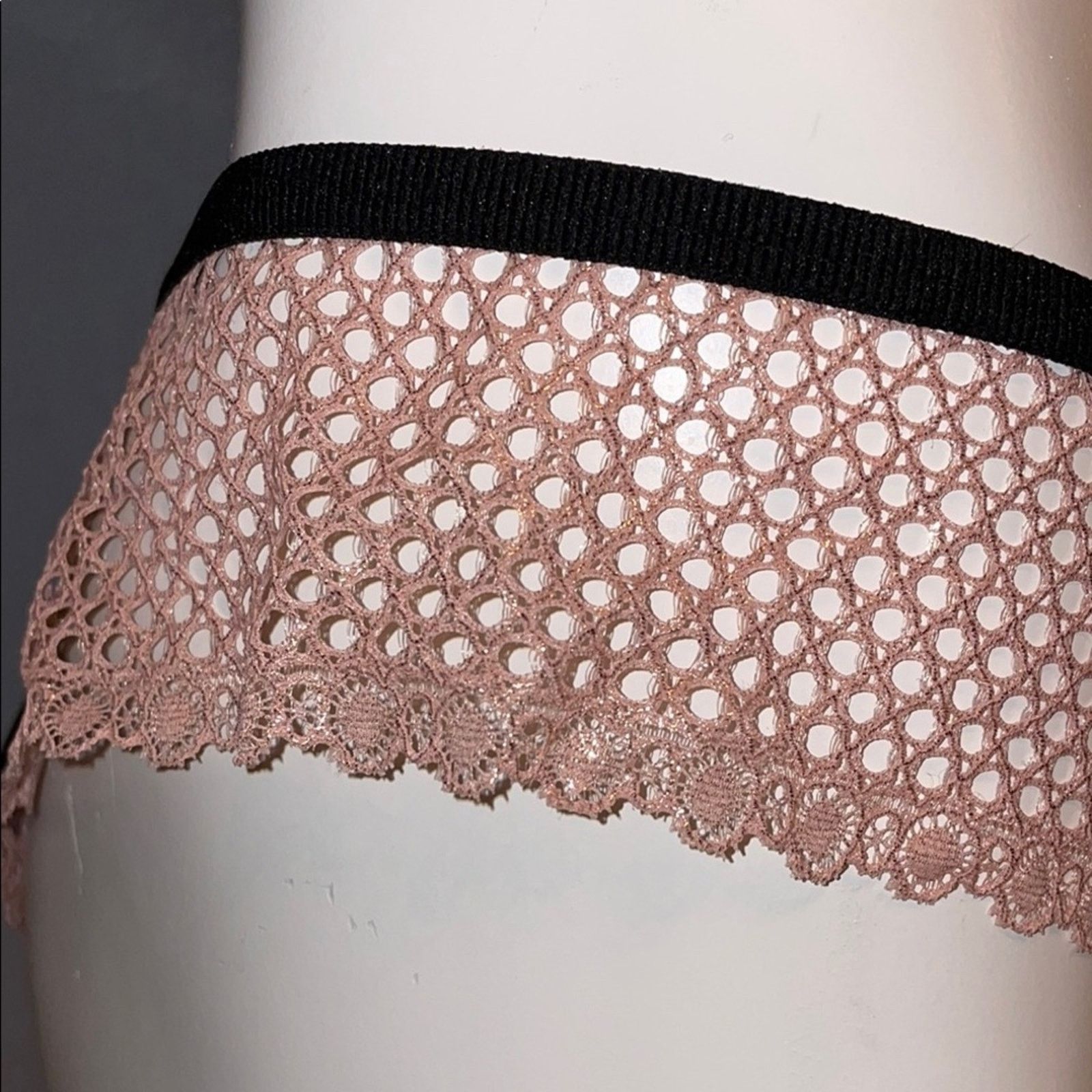 Victoria's Secret Victoria's Secret Thong VS Dusty Rose Shimmer VS VERY SEXY Size ONE SIZE - 10 Thumbnail