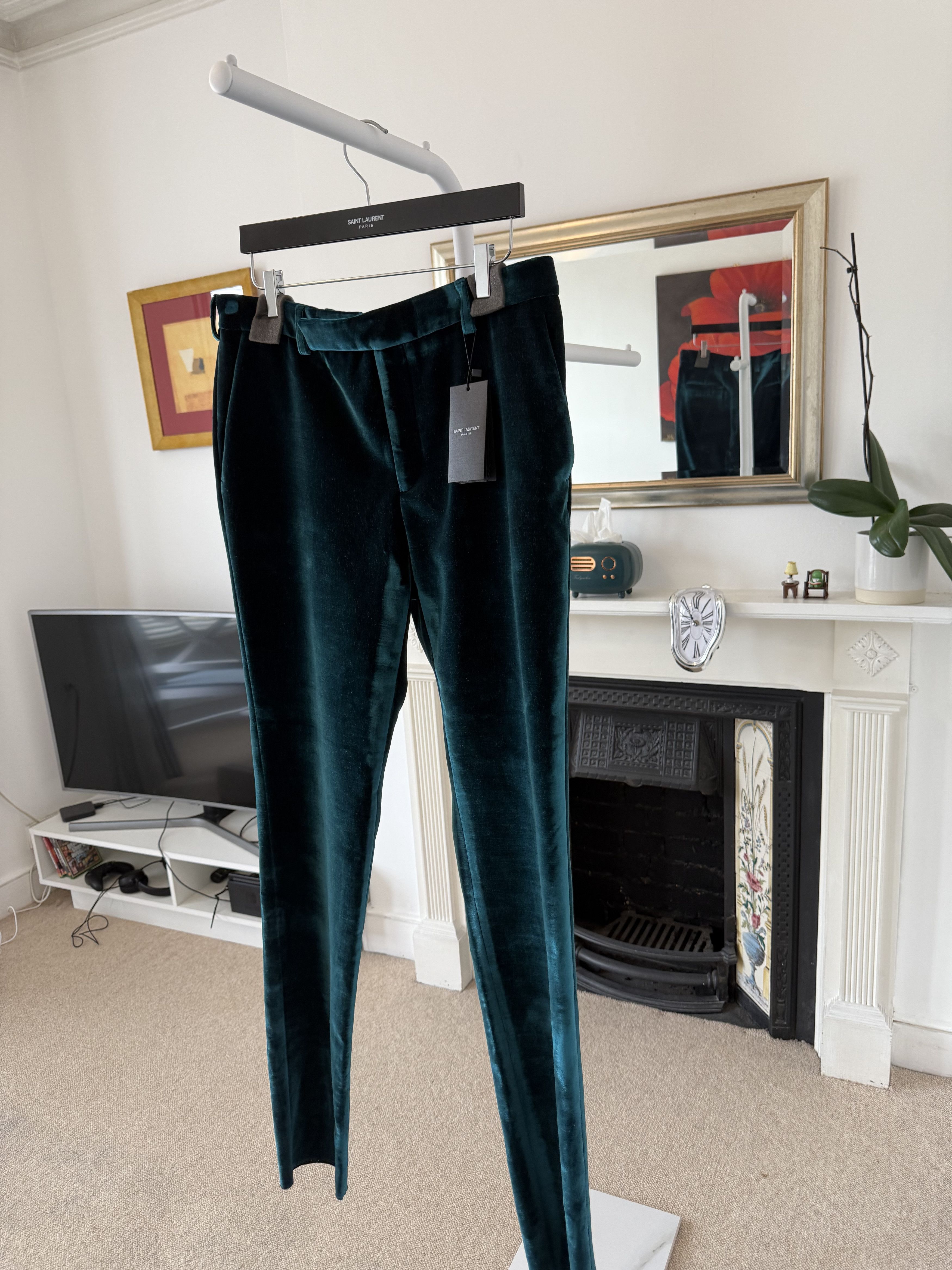 Saint Laurent Paris FW19 Saint Laurent Low-Waist Pleated Pants in Velvet Size US 30 / EU 46 - 4 Thumbnail