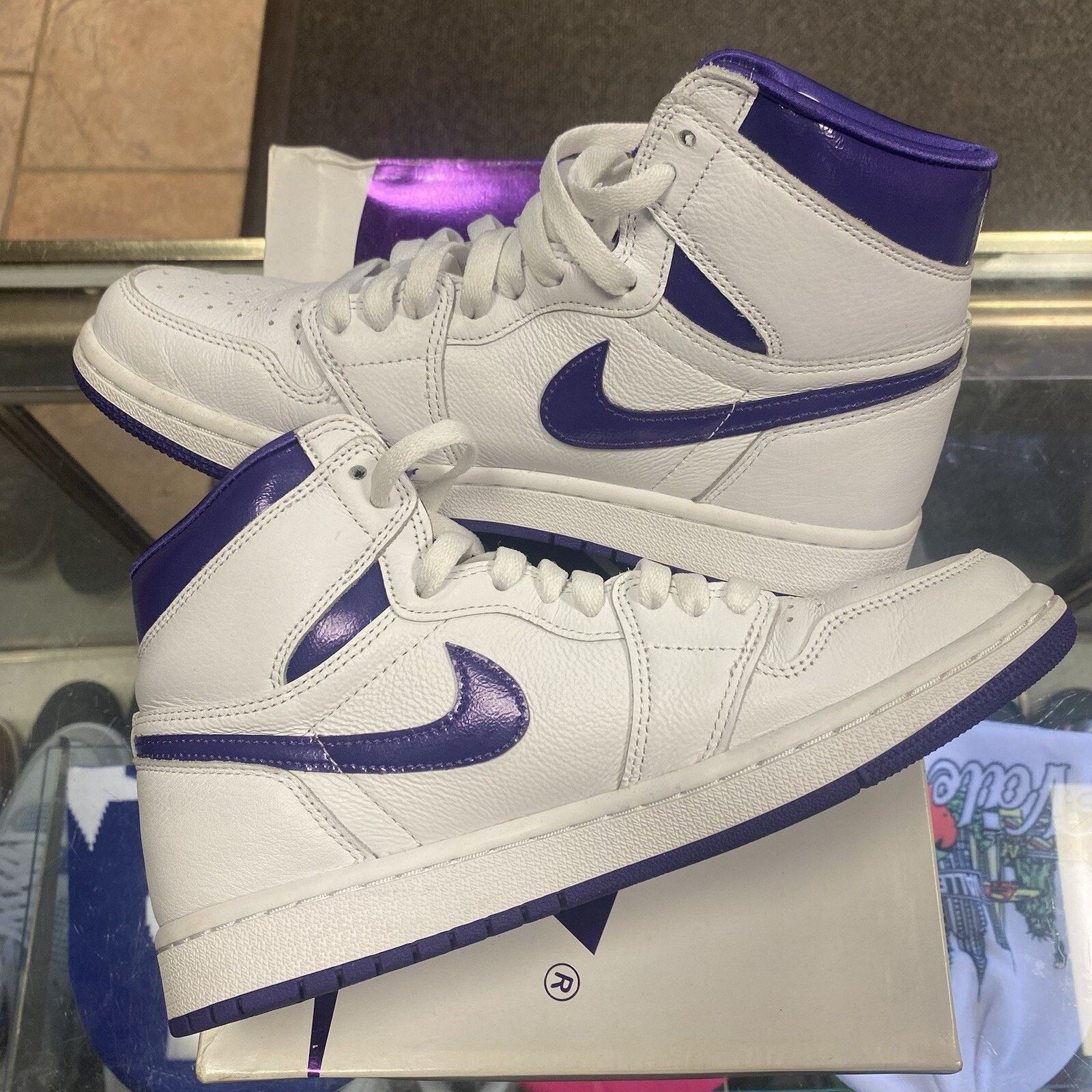 Jordan Brand Size 8 - Womans Air Jordan 1 OG High Court Purple CD0461-151 Size US 8 / IT 38 - 2 Thumbnail