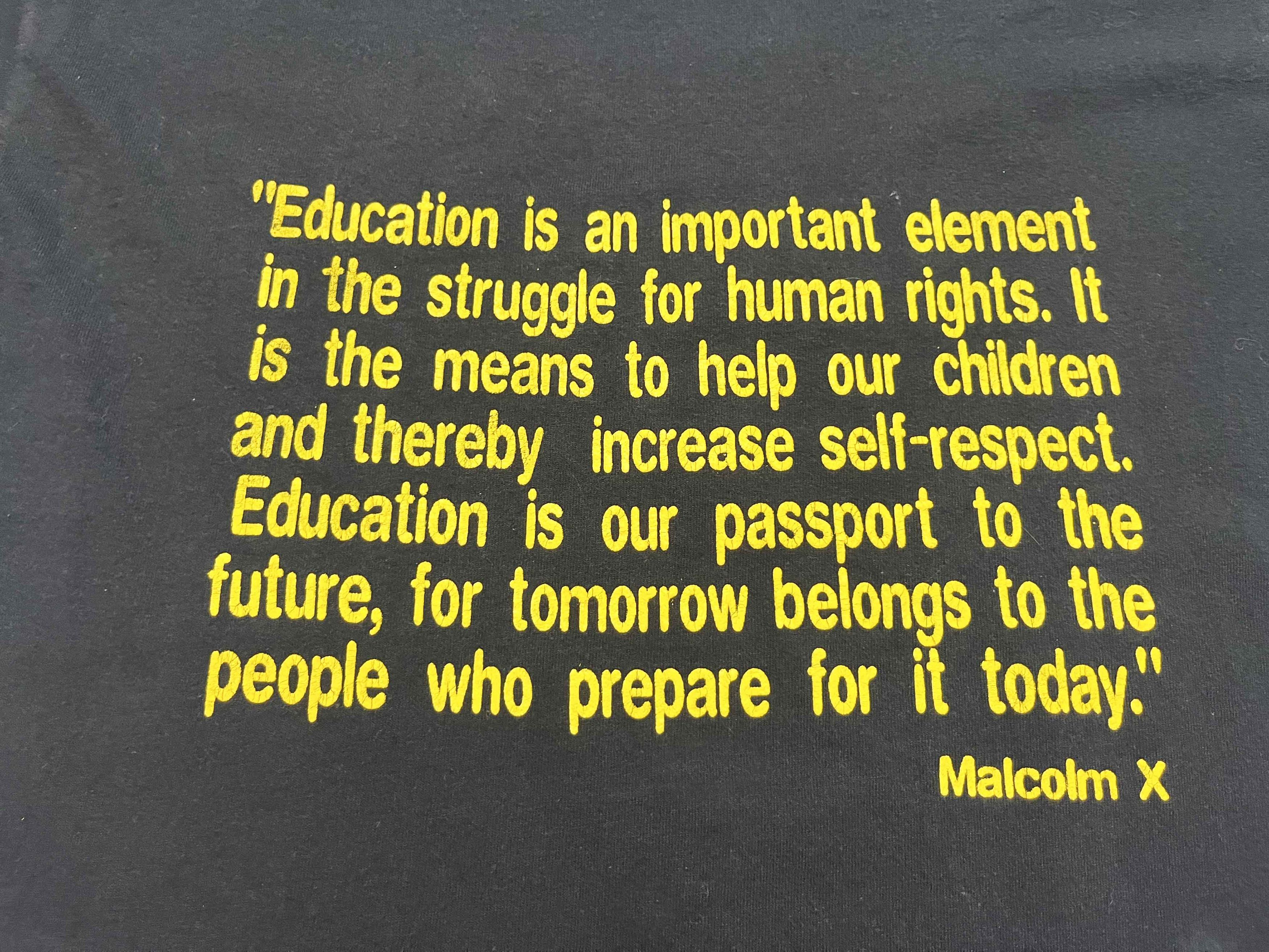 Fruit Of The Loom Vintage FOTL Educated Black Man Malcolm X T-Shirt Size US L / EU 52-54 / 3 - 5 Thumbnail