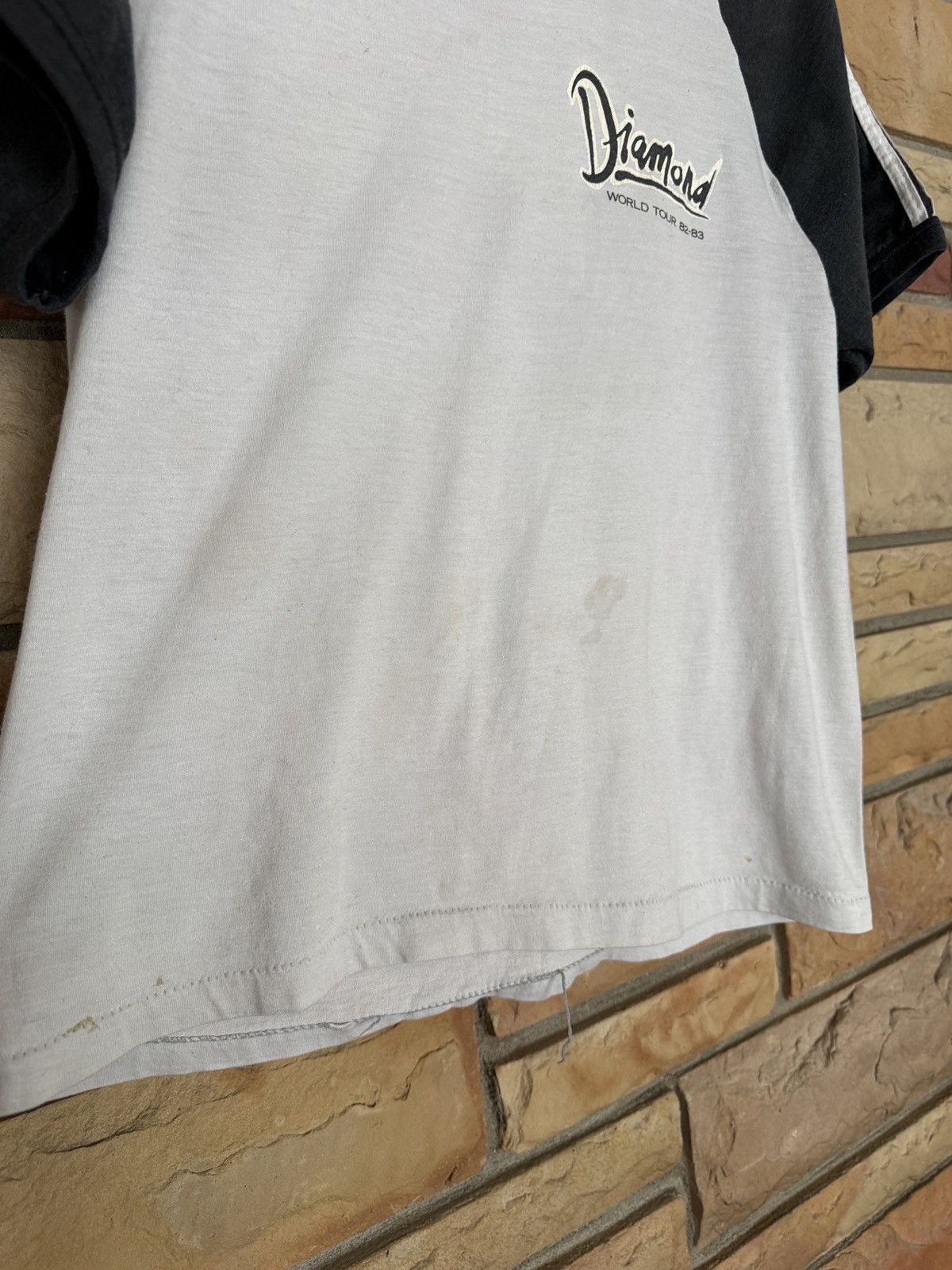 Vintage Vintage 80s Neil Diamond World Tour Graphic Tee Size US L / EU 52-54 / 3 - 6 Thumbnail