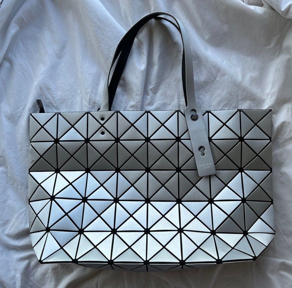Issey Miyake Bao Bao BAO BAO ISSEY MIYAKE Prism metallic-finish tote bag Size ONE SIZE - 1 Thumbnail