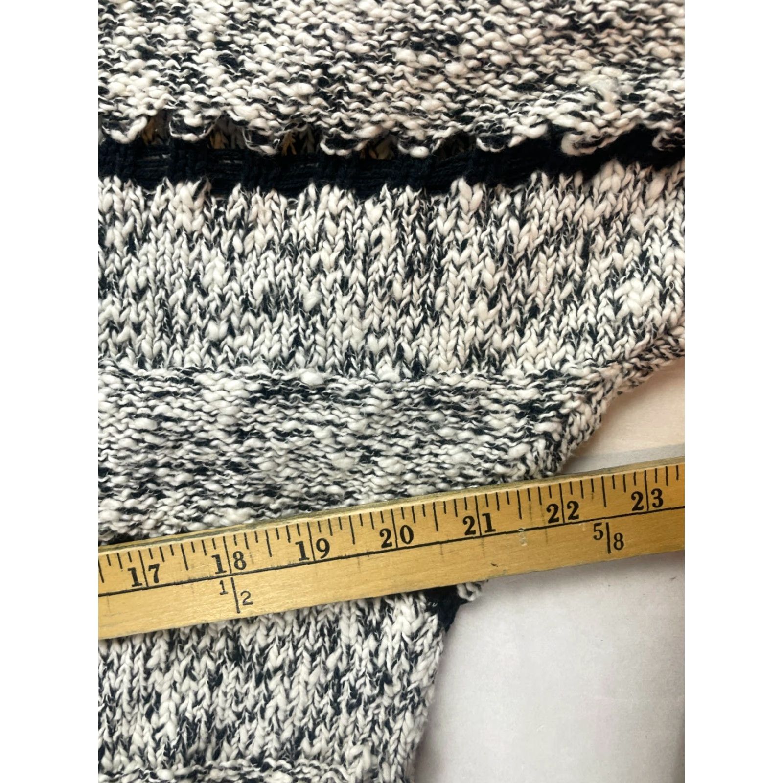 Vintage Sloane Rouge Sweater Women's XS Black Fringe Pullover Knit, Pullover, NEW, Fringe, Black White, XS, Sloane Rouge, Sweat... Size XS / US 0-2 / IT 36-38 - 5 Thumbnail