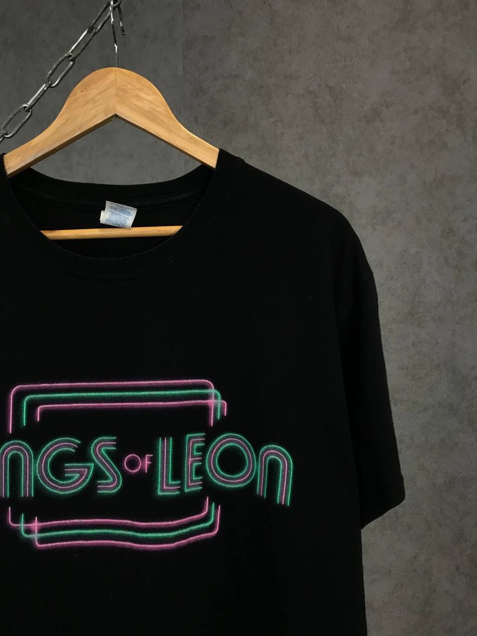 Band Tees King of Leon 2013 vintage rock band tour tee Size US L / EU 52-54 / 3 - 4 Thumbnail