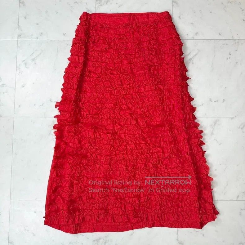 Comme des Garcons Comme Des Garcons size M Red lace skirt Size 25" / US 0 / IT 36 - 1 Thumbnail