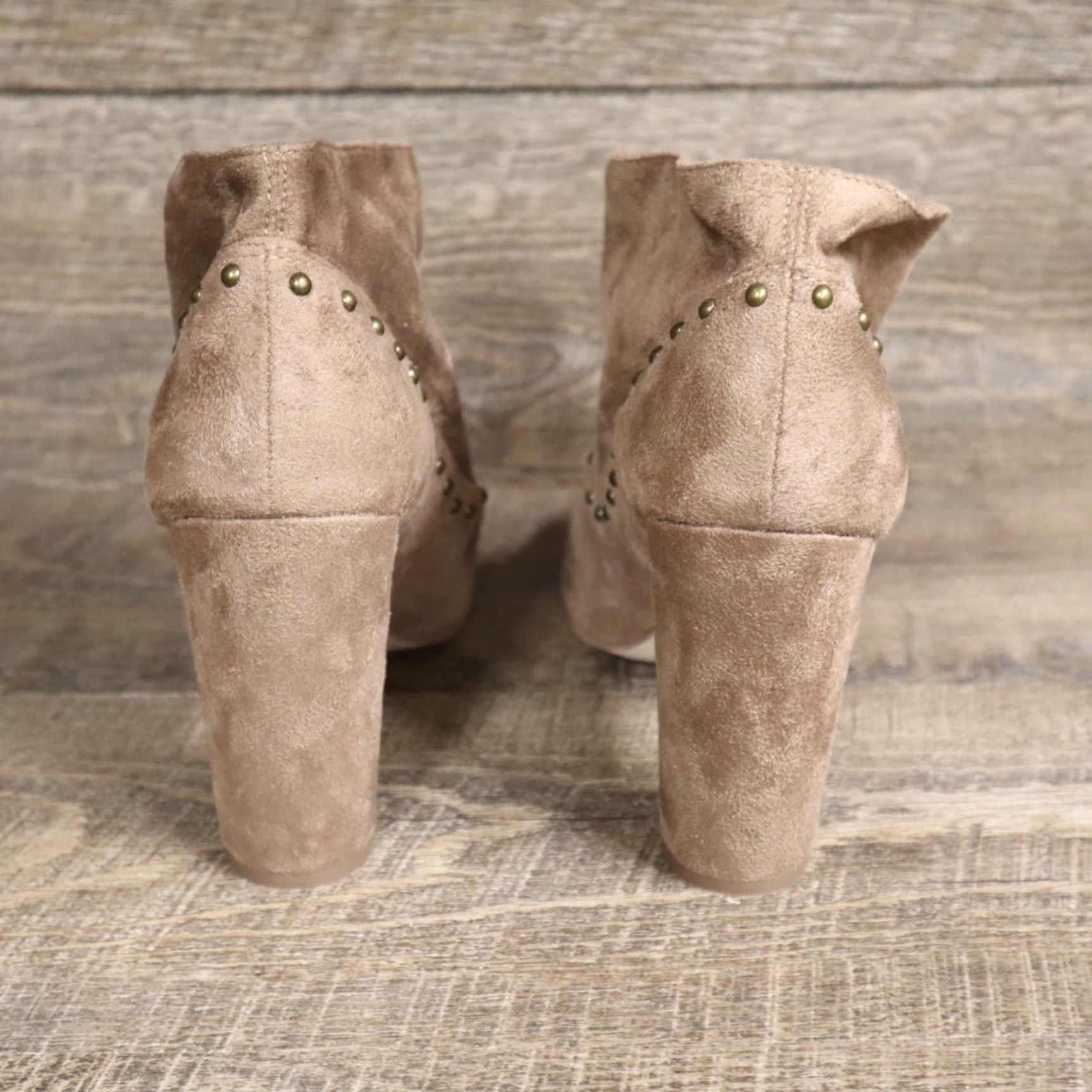 Vintage Cato Heels | Heel | Women | US 9 | Brown Tan | Slip-on | Wedge | High | Casual | 4.5" | Size 9 | Brittany? Size US 9 / IT 39 - 4 Thumbnail