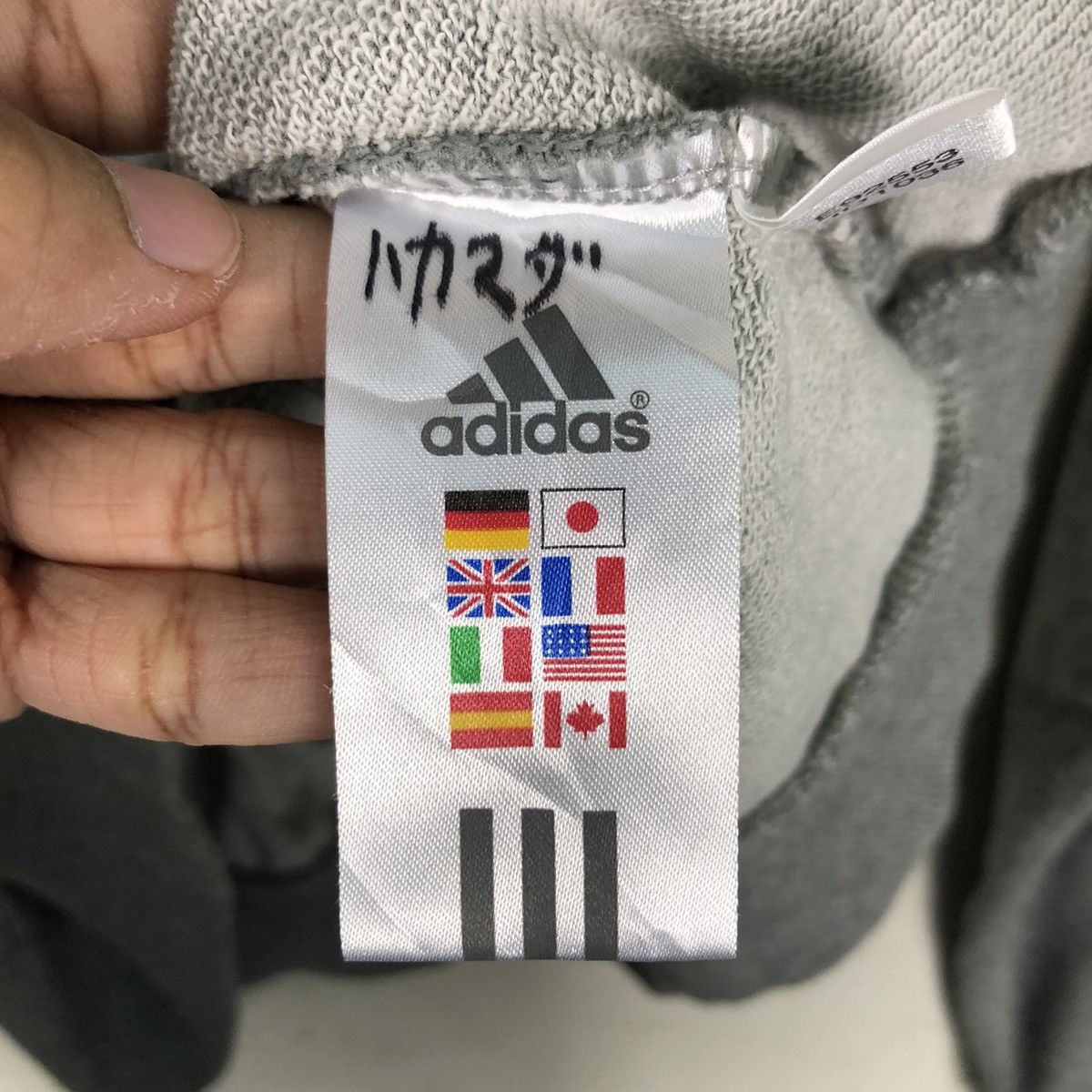 Adidas × Vintage Adidas Vintage Sweatshirt Streetwear Medium Size Size US M / EU 48-50 / 2 - 13 Thumbnail