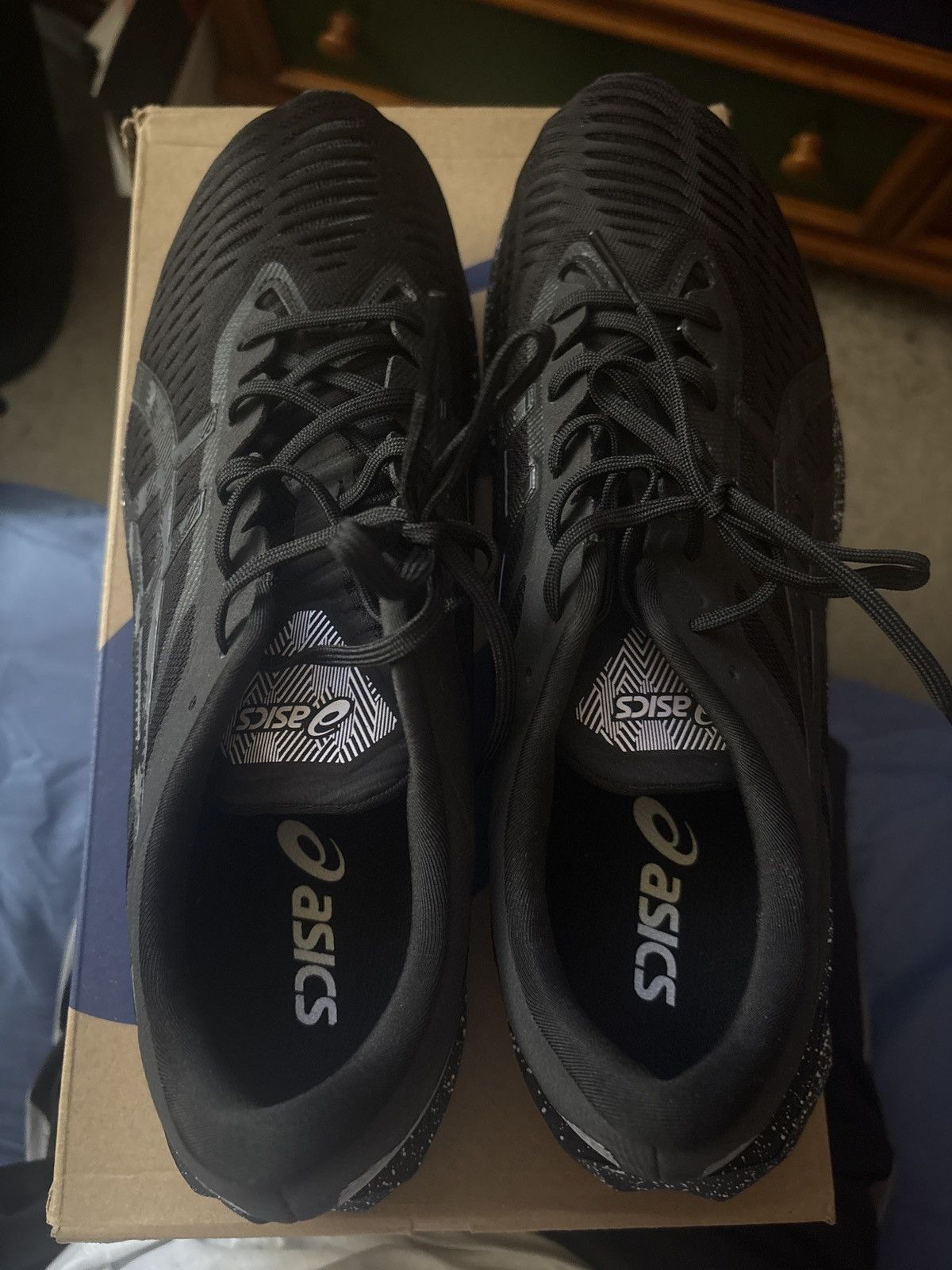Asics Asics Novablast size 12 Size US 12 / EU 45 - 3 Thumbnail