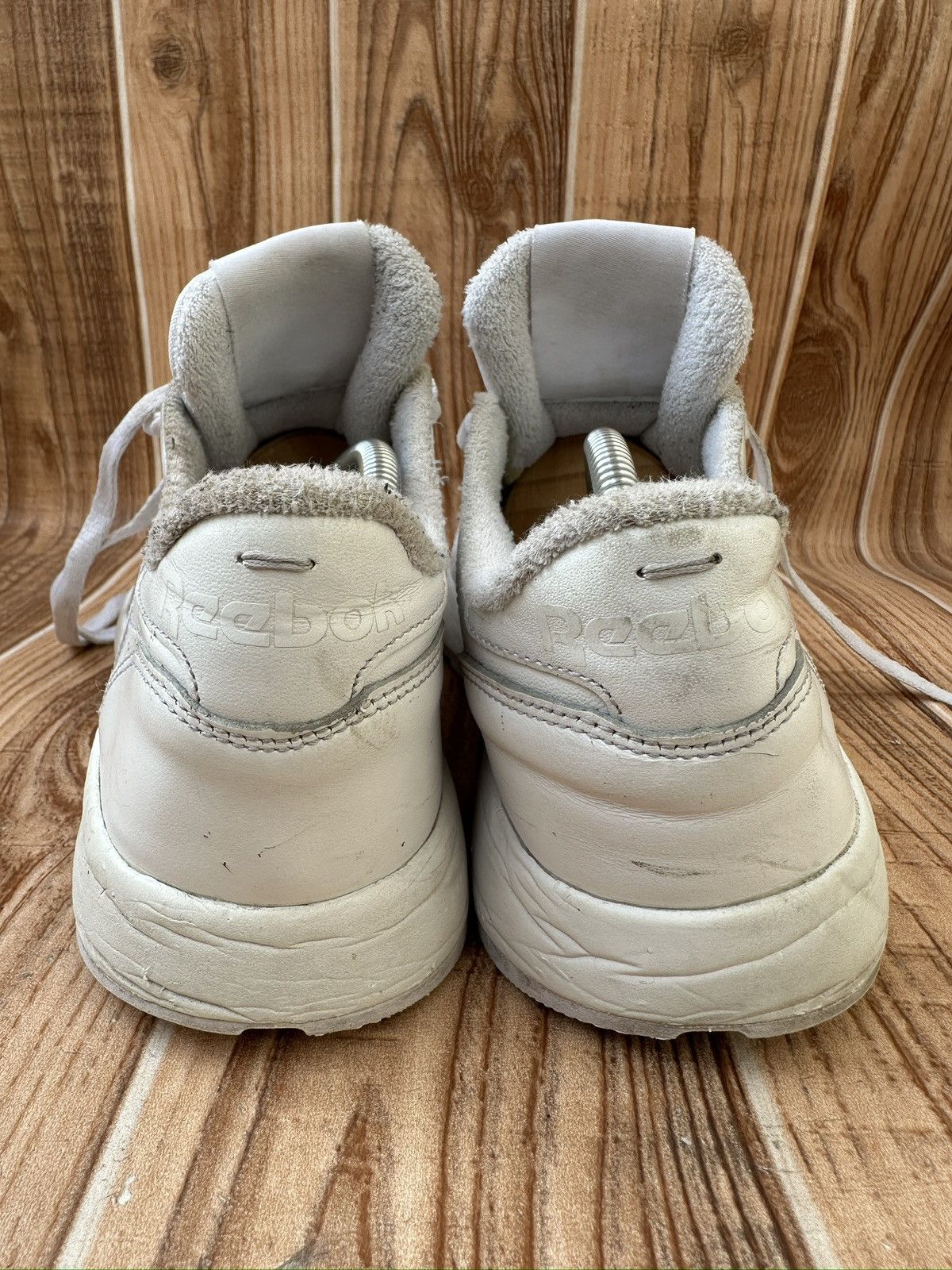 Maison Margiela × Reebok Reebok x Maison Margiela Classic Leather Tabi Sneakers Size US 9.5 / EU 42-43 - 11 Thumbnail