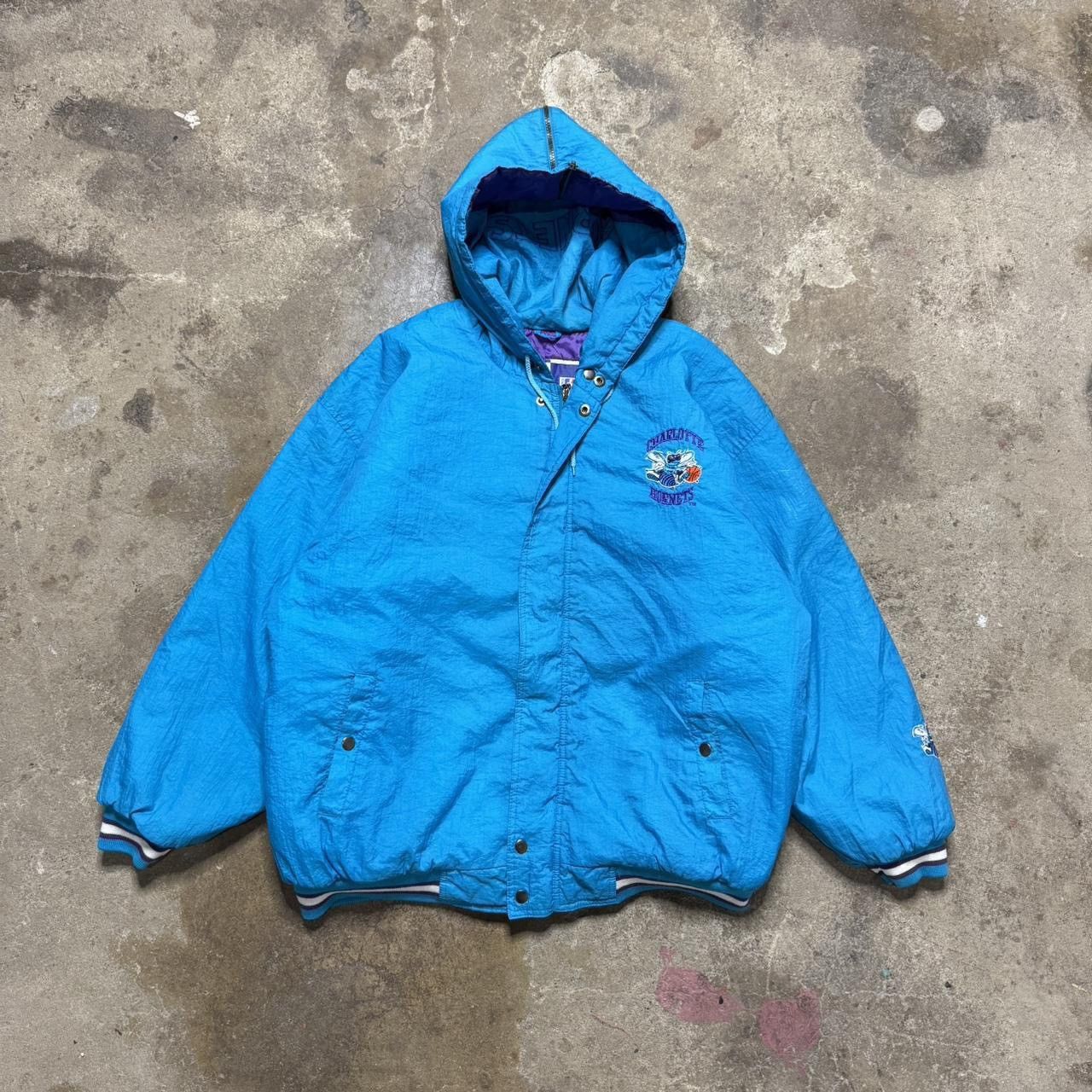 NBA × Vintage Vintage 90s Charlotte Hornets Hooded Puffer Jacket Size US XL / EU 56 / 4 - 1 Thumbnail