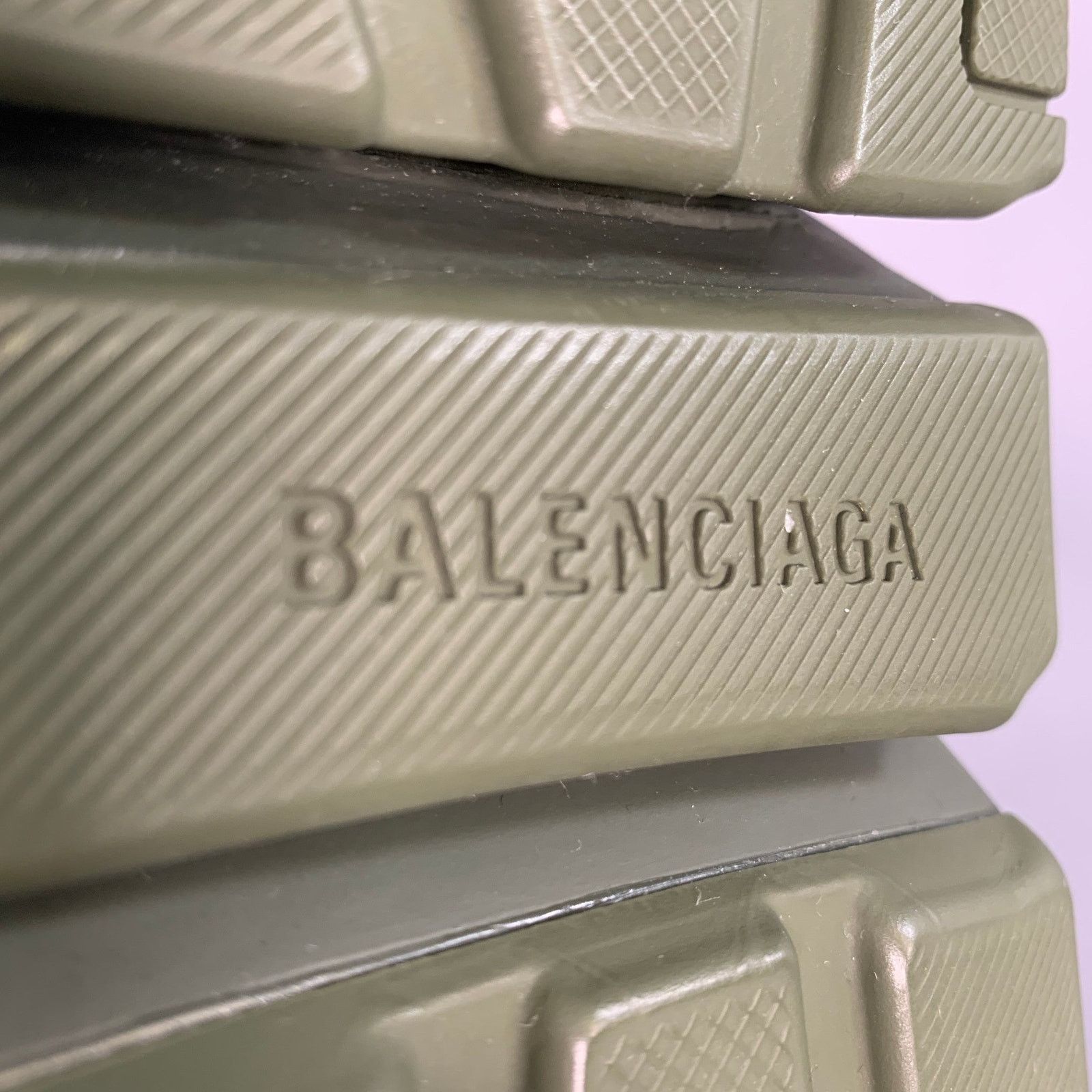 Balenciaga BALENCIAGA Size 8 Olive Speed Sneaker Pull On Size US 8 / EU 41 - 6 Thumbnail