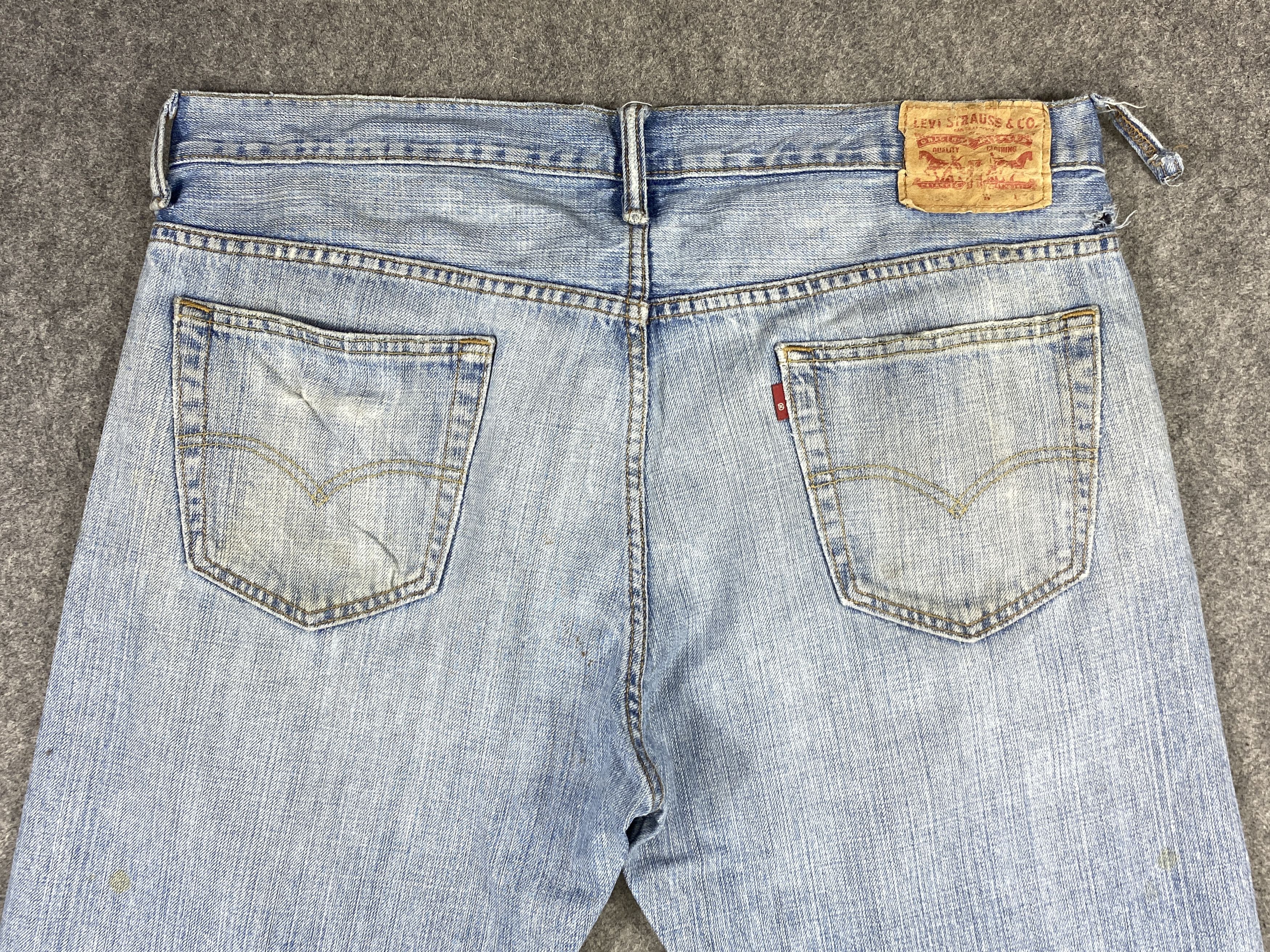 Levi's Light Blue Wash Vintage Levi's 569 39x32 Denim -JN1731 Size US 39 - 4 Thumbnail