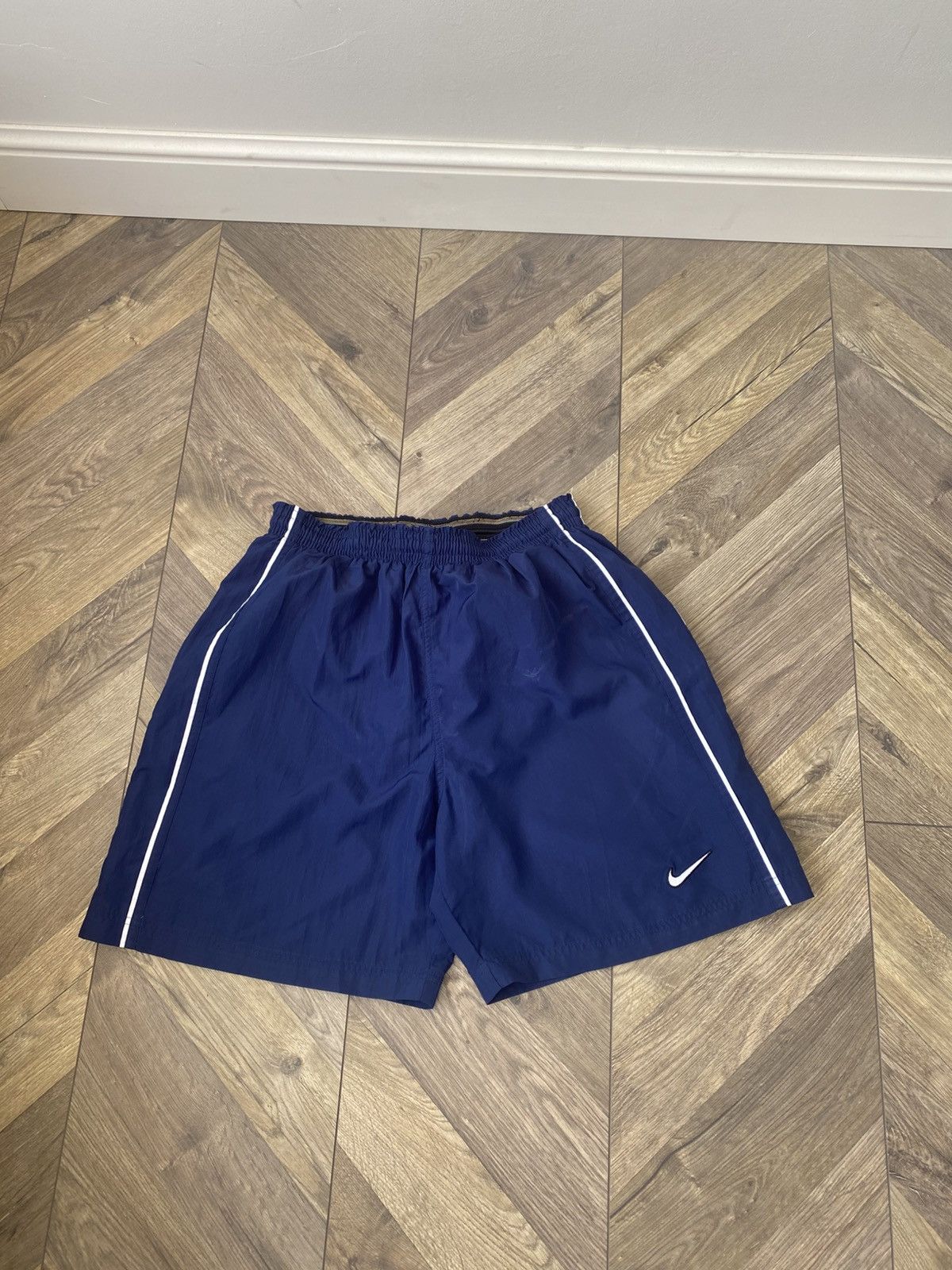 Nike × Vintage Vintage Nike 90s nylon shorts Size US 31 - 2 Thumbnail