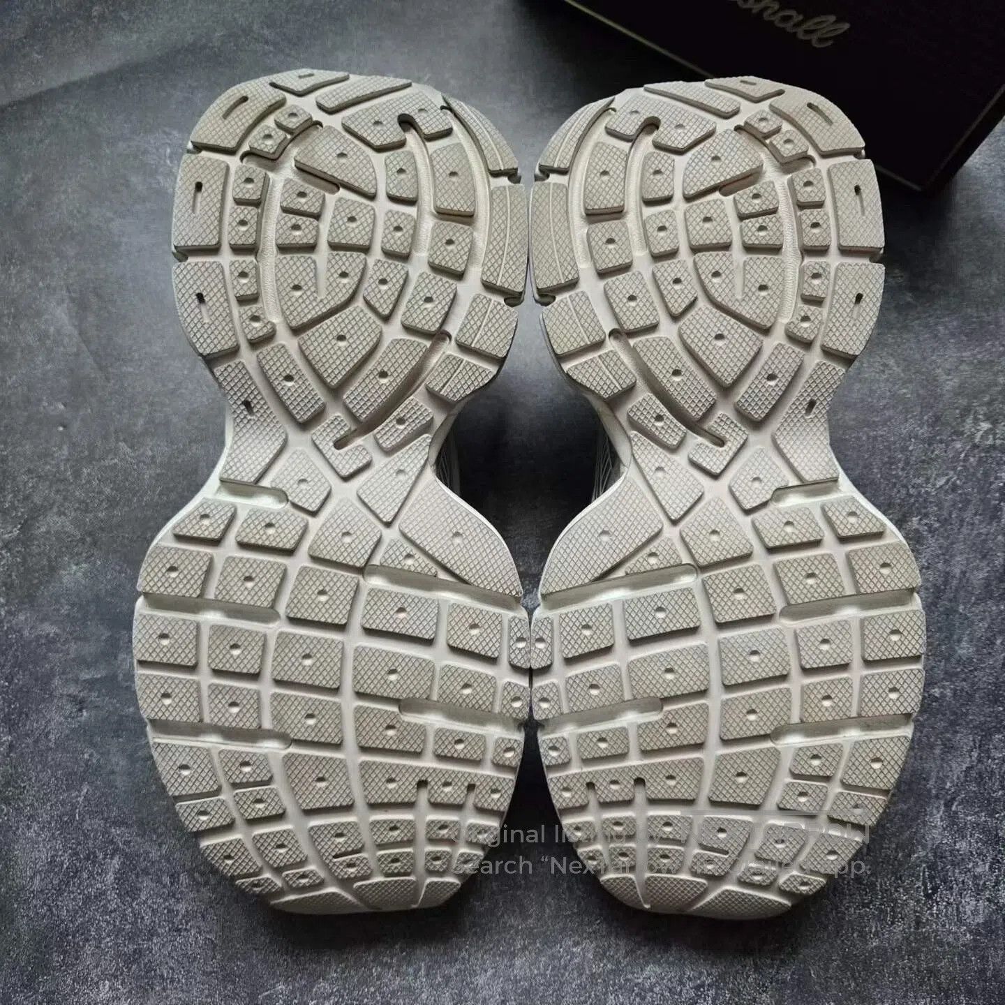Balenciaga Balenciaga 3XL Grey White Slip-On Sneakers| Size US 10 / EU 43 - 7 Thumbnail