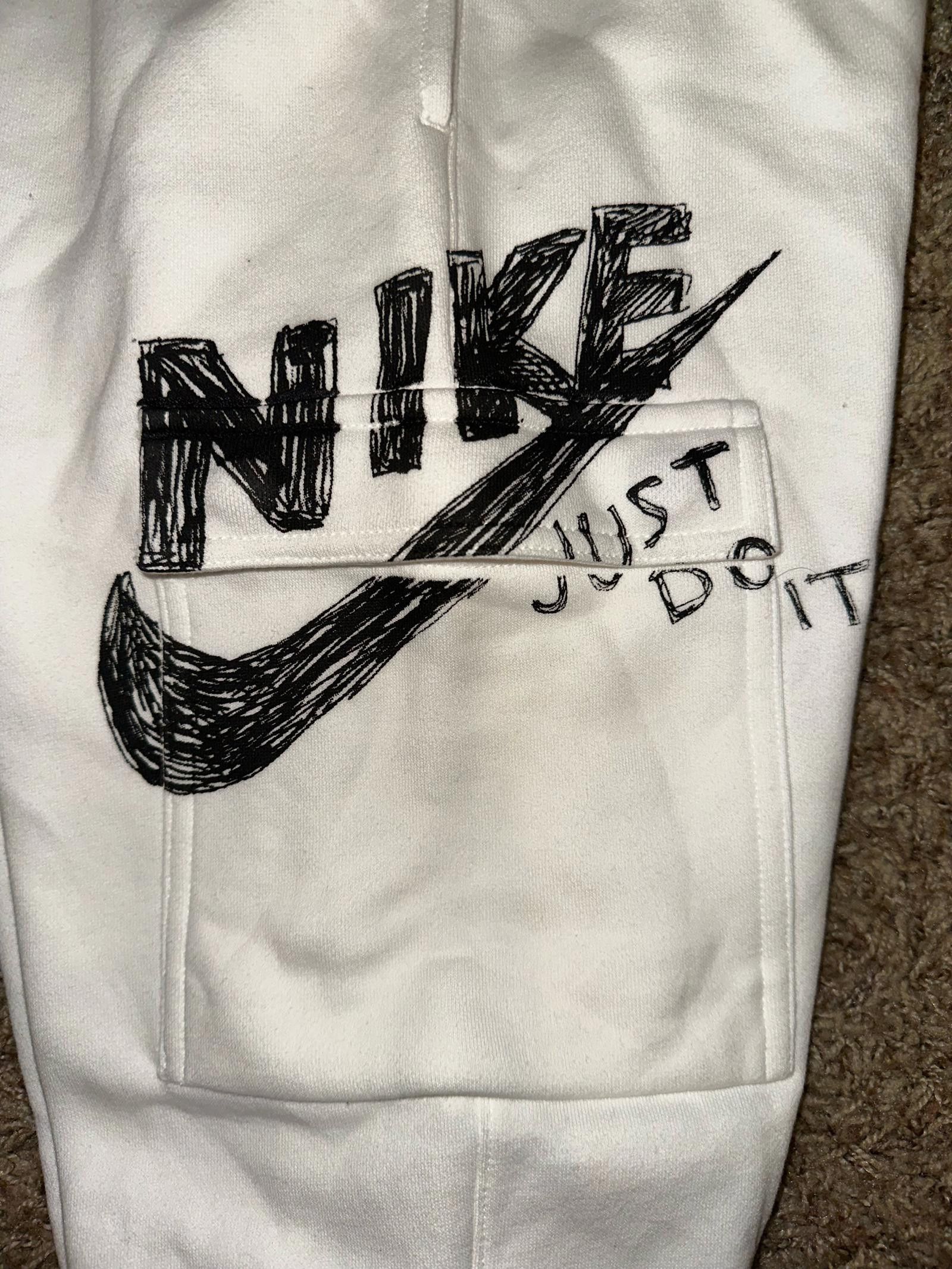 Nike Nike Big Kids (Boy’s) Swoosh Just Do It Scribble Fleece Sweatpants Sample Size US 26 / EU 42 - 3 Thumbnail