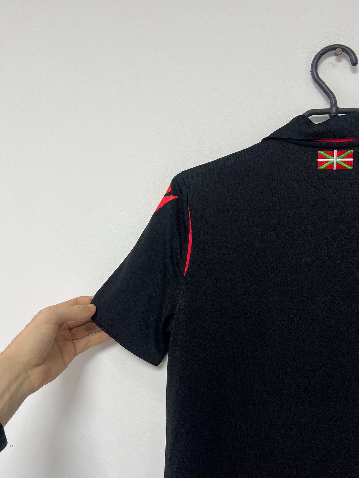 Macron Vintage Real Sociedad 2020/2021 Away Football Shirt Macron S Size US S / EU 44-46 / 1 - 12 Thumbnail