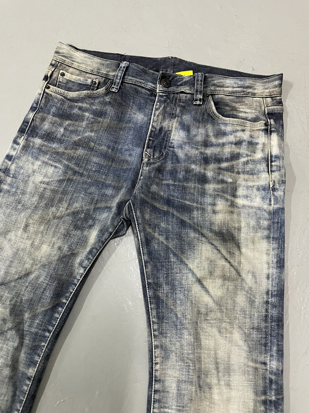 Black Label Black Label Distressed Denim Size US 35 - 2 Thumbnail