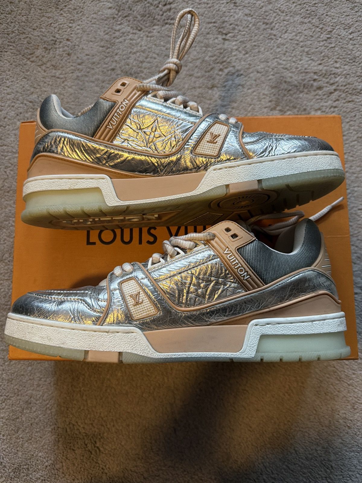 Louis Vuitton Louis Vuitton Sneakers Size US 8.5 / EU 41-42 - 2 Thumbnail