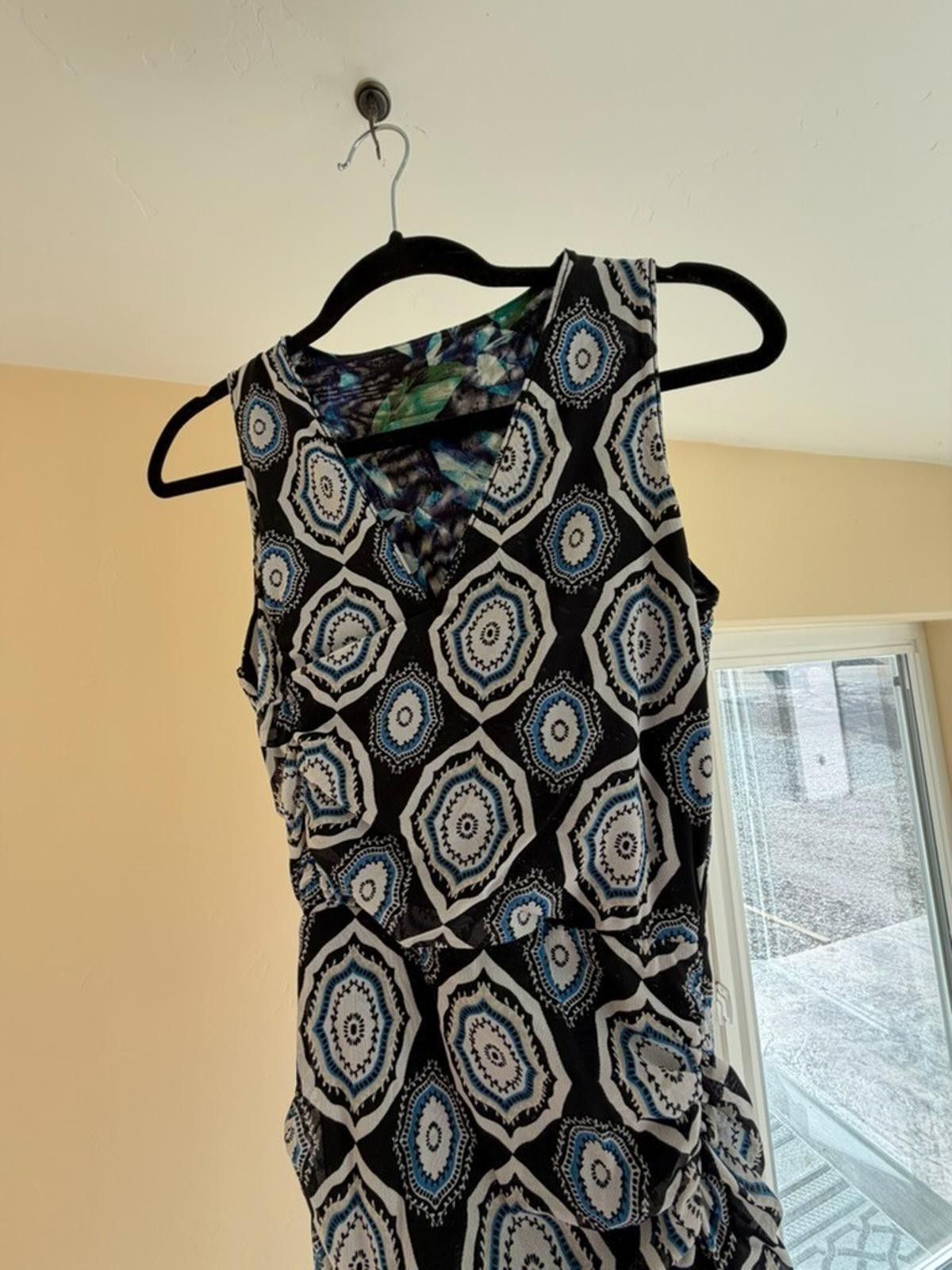 Other WHBM XS Blue Green Floral Ruched Dress V Neck Black Green Size XS / US 0-2 / IT 36-38 - 10 Thumbnail