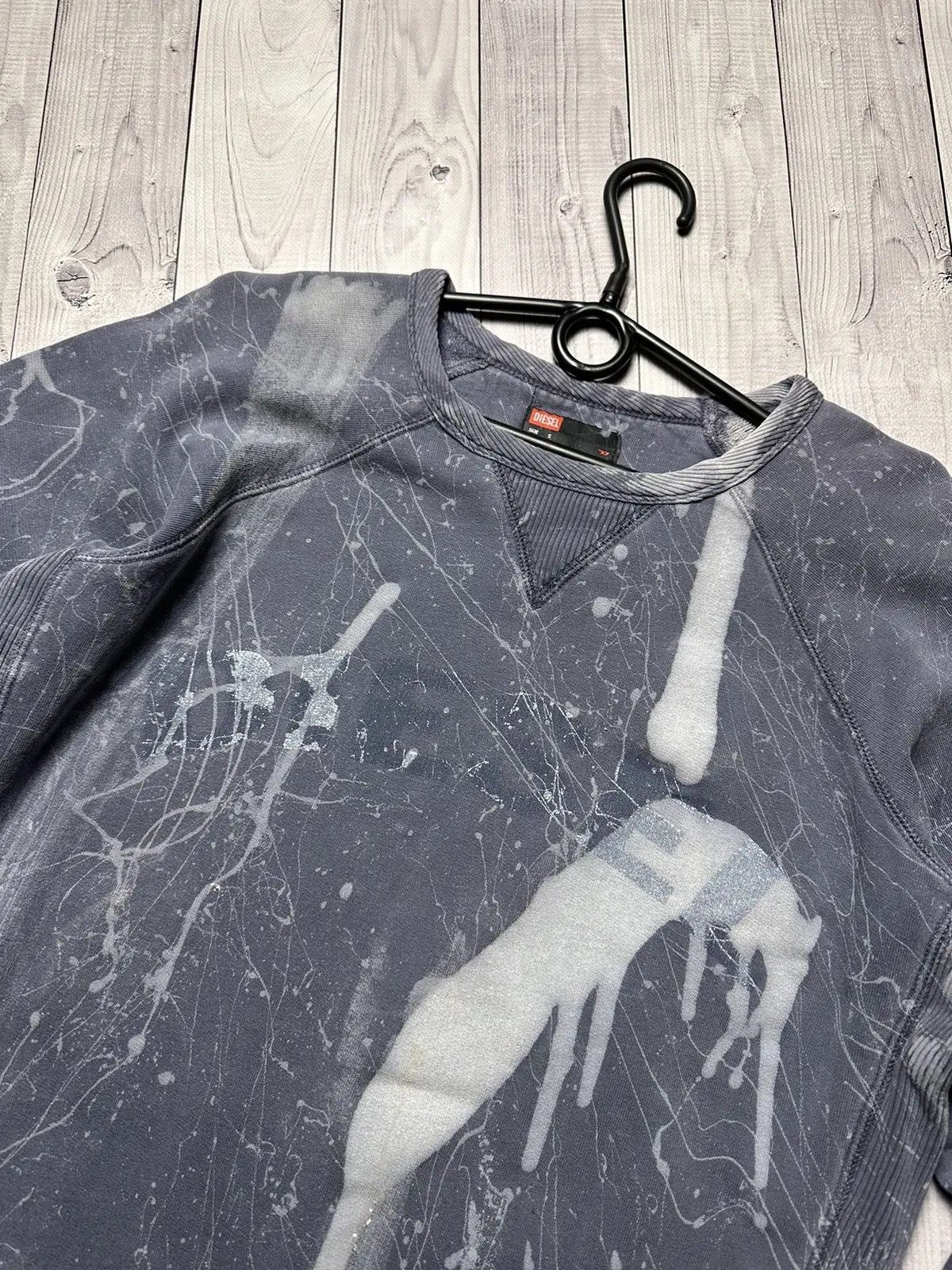 Diesel Vintage Diesel sweatshirt distressed painting rare logo Size US S / EU 44-46 / 1 - 5 Thumbnail