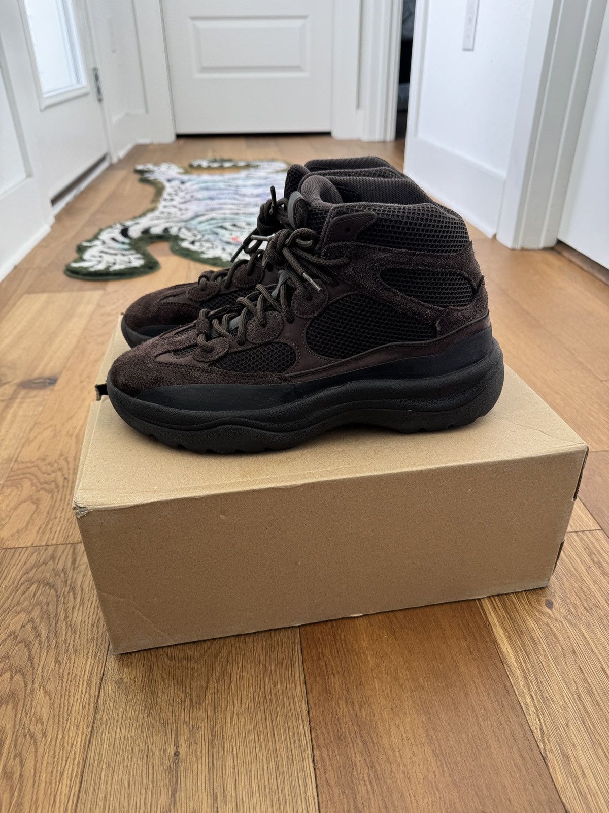 Yeezy YZY DSRT BT OIL Size US 12 / EU 45 - 2 Thumbnail