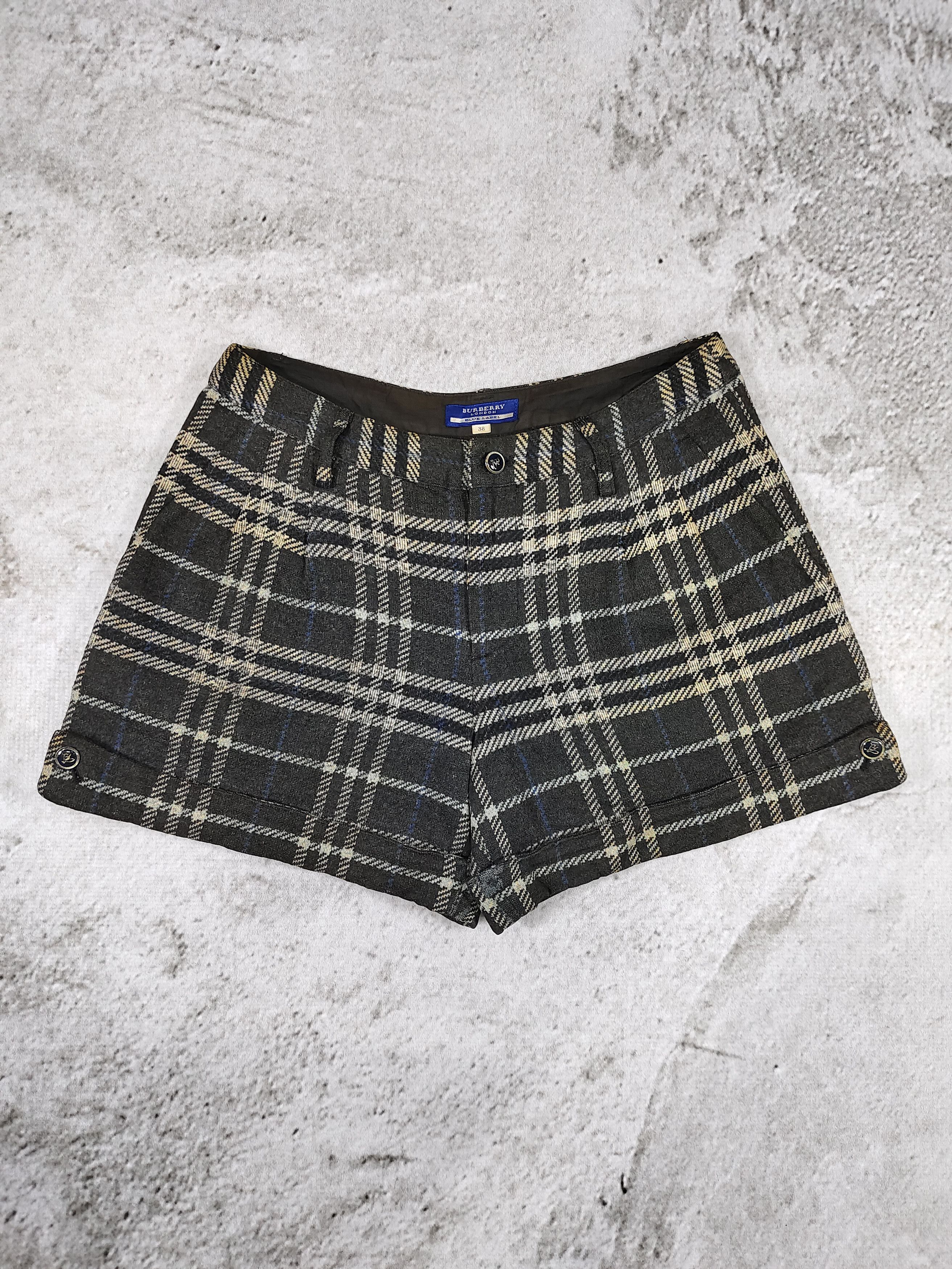 Burberry 2000s Burberry- Archive Y2K Plaid Tailored Mini Shorts Size 28" / US 6 / IT 42 - 1 Thumbnail