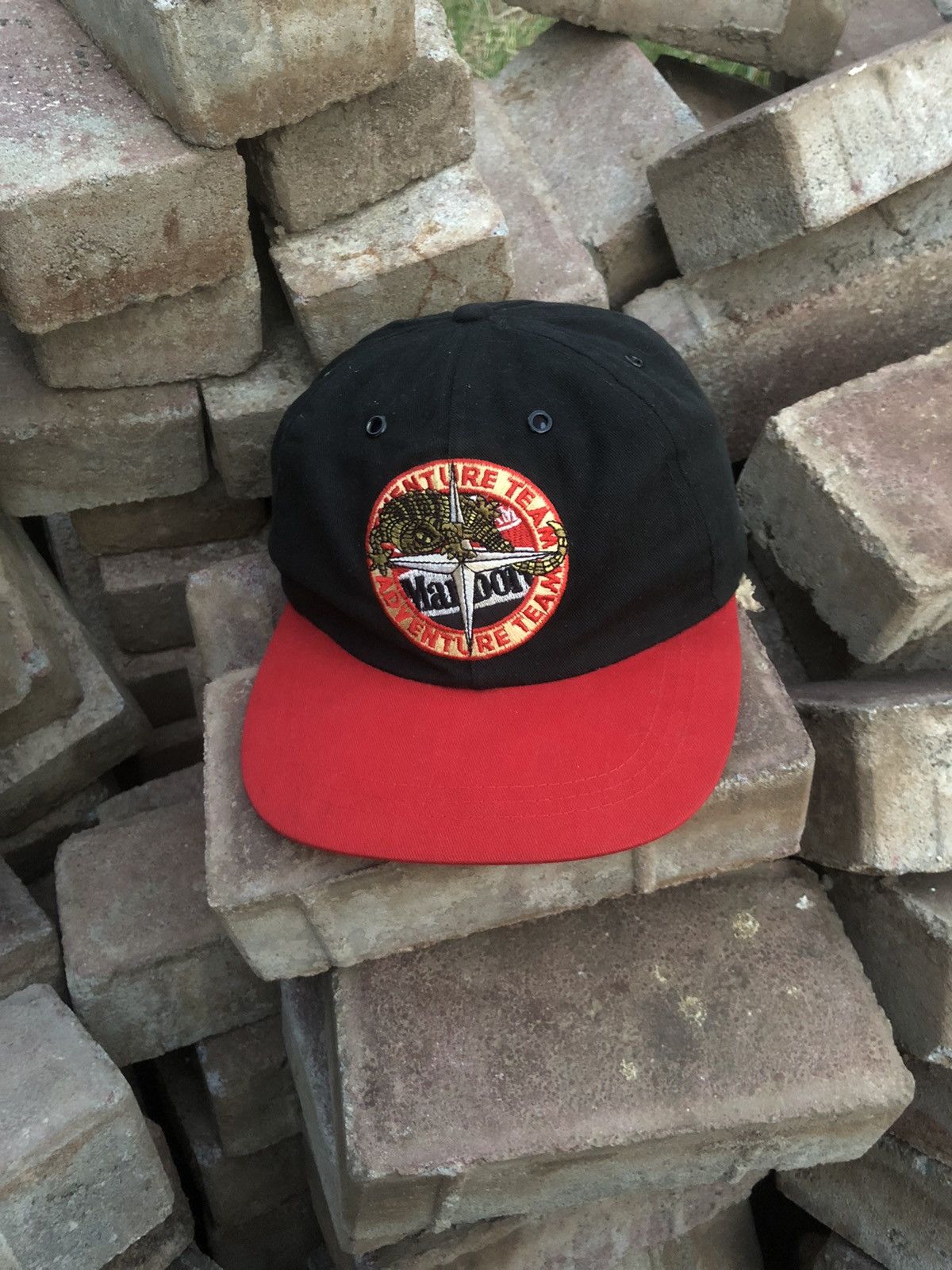 Marlboro Adventure Team 🔥RARE🔥 VINTAGE MARLBORO ADVENTURE TEAM LIZARD Size ONE SIZE - 4 Thumbnail