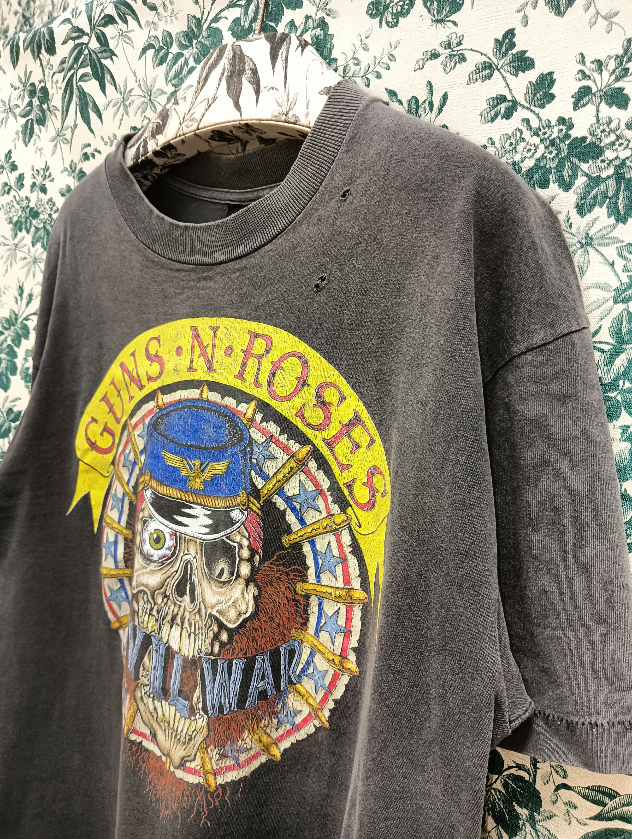 Brockum × Guns N' Roses × Vintage 1991 Guns N Roses Get in the Ring Tour Tee Size US M / EU 48-50 / 2 - 3 Thumbnail