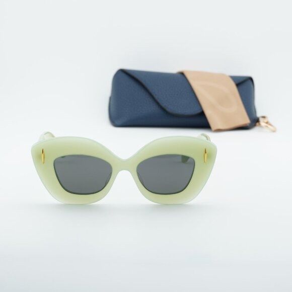 Loewe Loewe LW40127I 95A Sunglasses Green Cat Eye Frame, Grey Size ONE SIZE - 9 Thumbnail